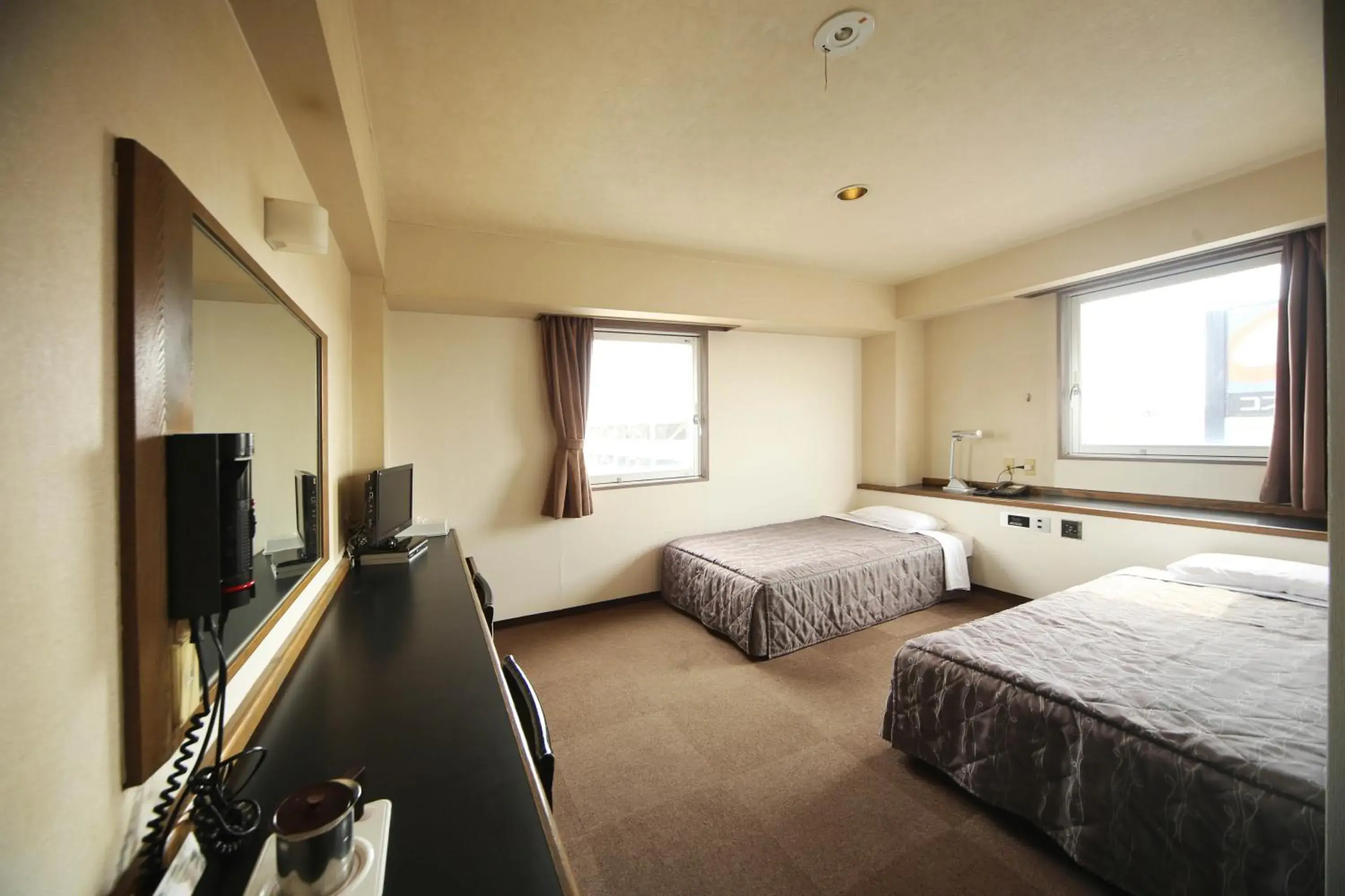 Economy Twin Room - single occupancy in Isesaki Harvest Hotel Economy Twin Room - single occupancy in Isesaki Harvest Hotel
