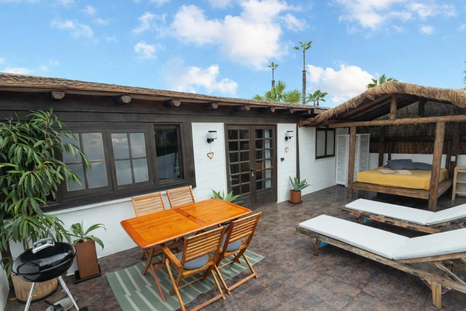 Balcony/Terrace in Finca De Arrieta Village - Yurts and Stone Cottages - Shared Pool - Walking distance to Arrieta Beach - Off Grid