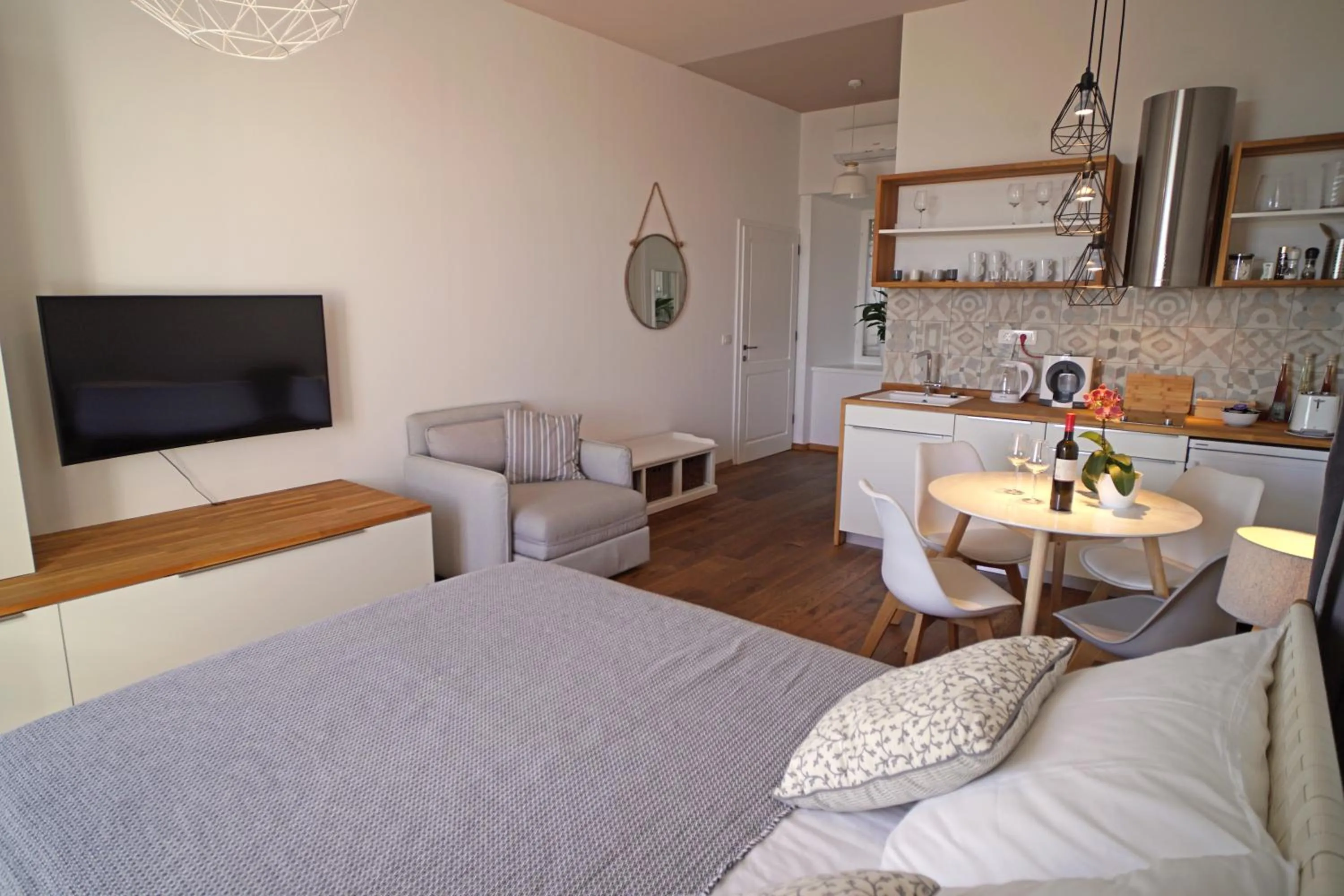 Living room, Bed in Apartments Cava Dubrovnik