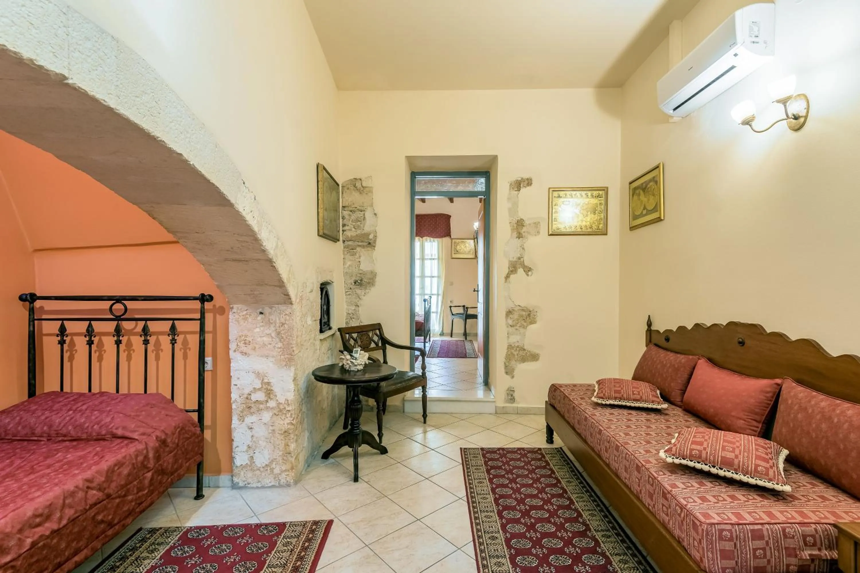 Bed in Belmondo Hotel