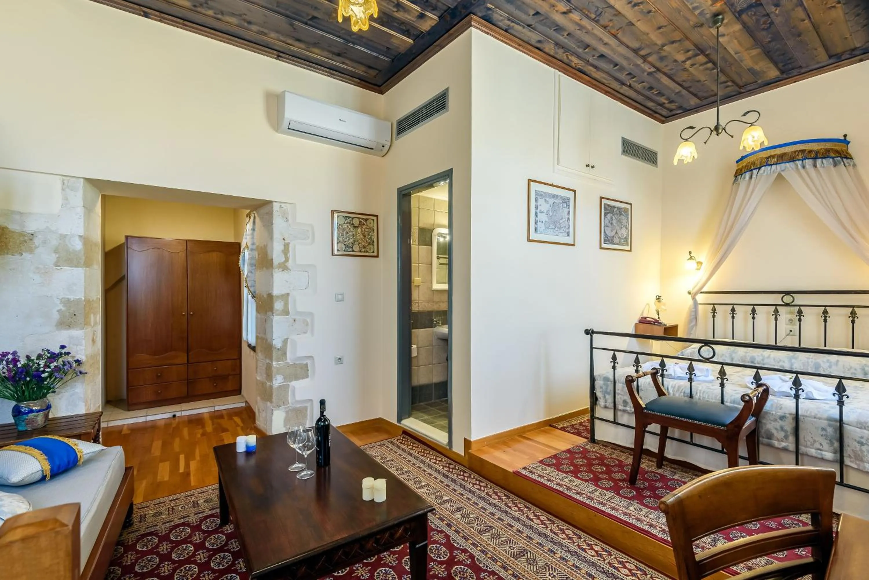 Bed in Belmondo Hotel