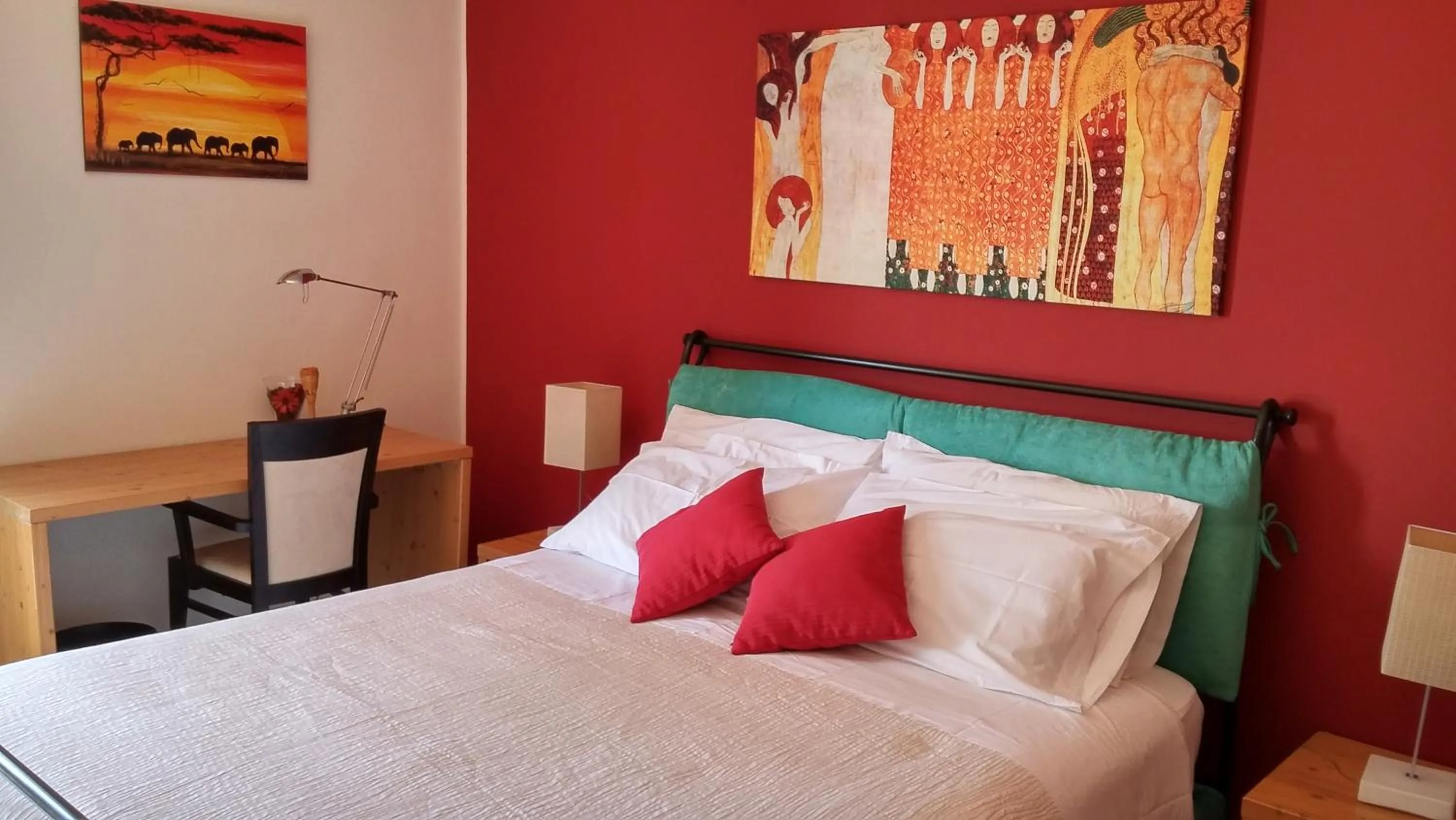 Photo of the whole room, Bed in La Casa del Melograno