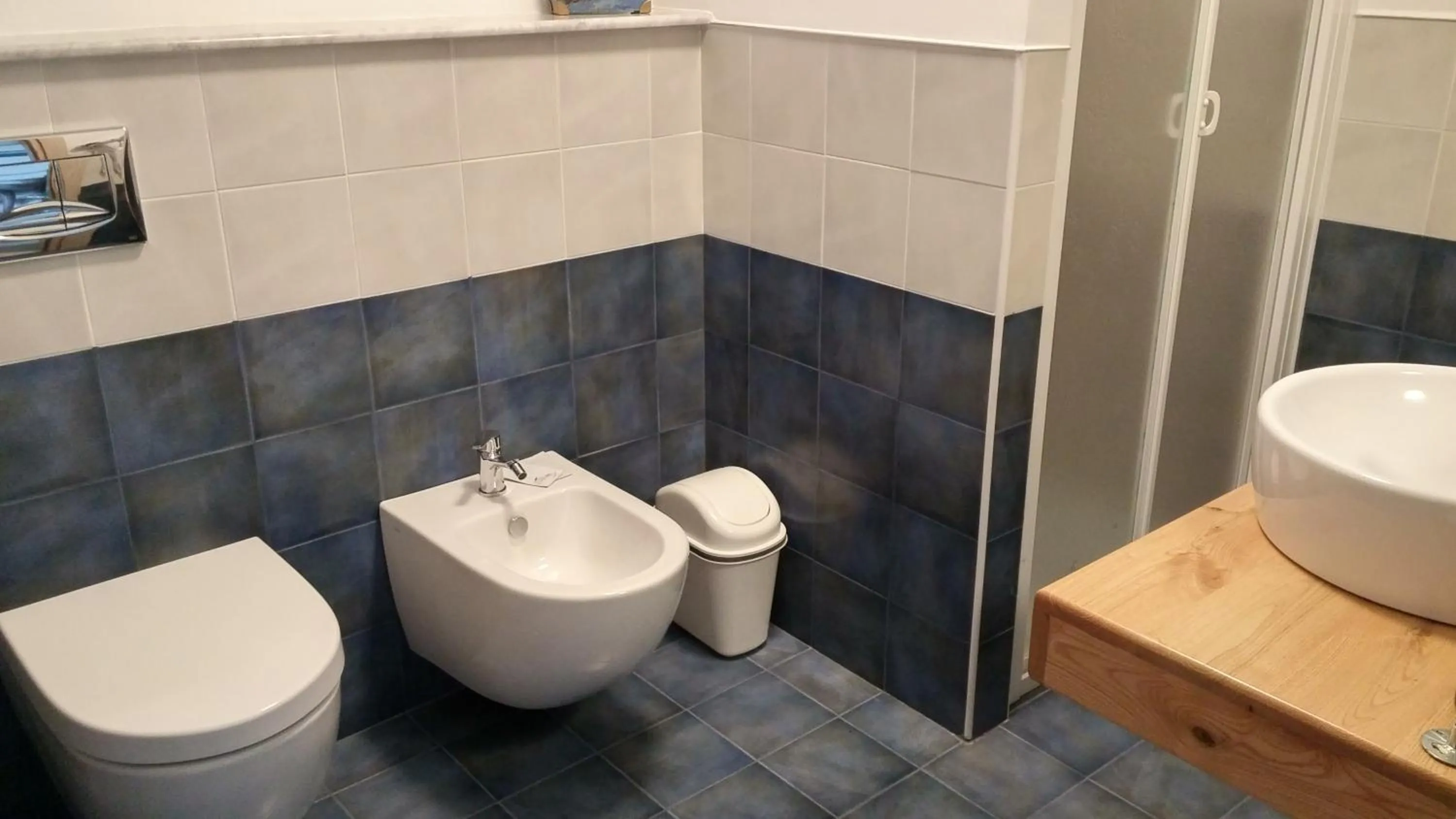 Bathroom in La Casa del Melograno