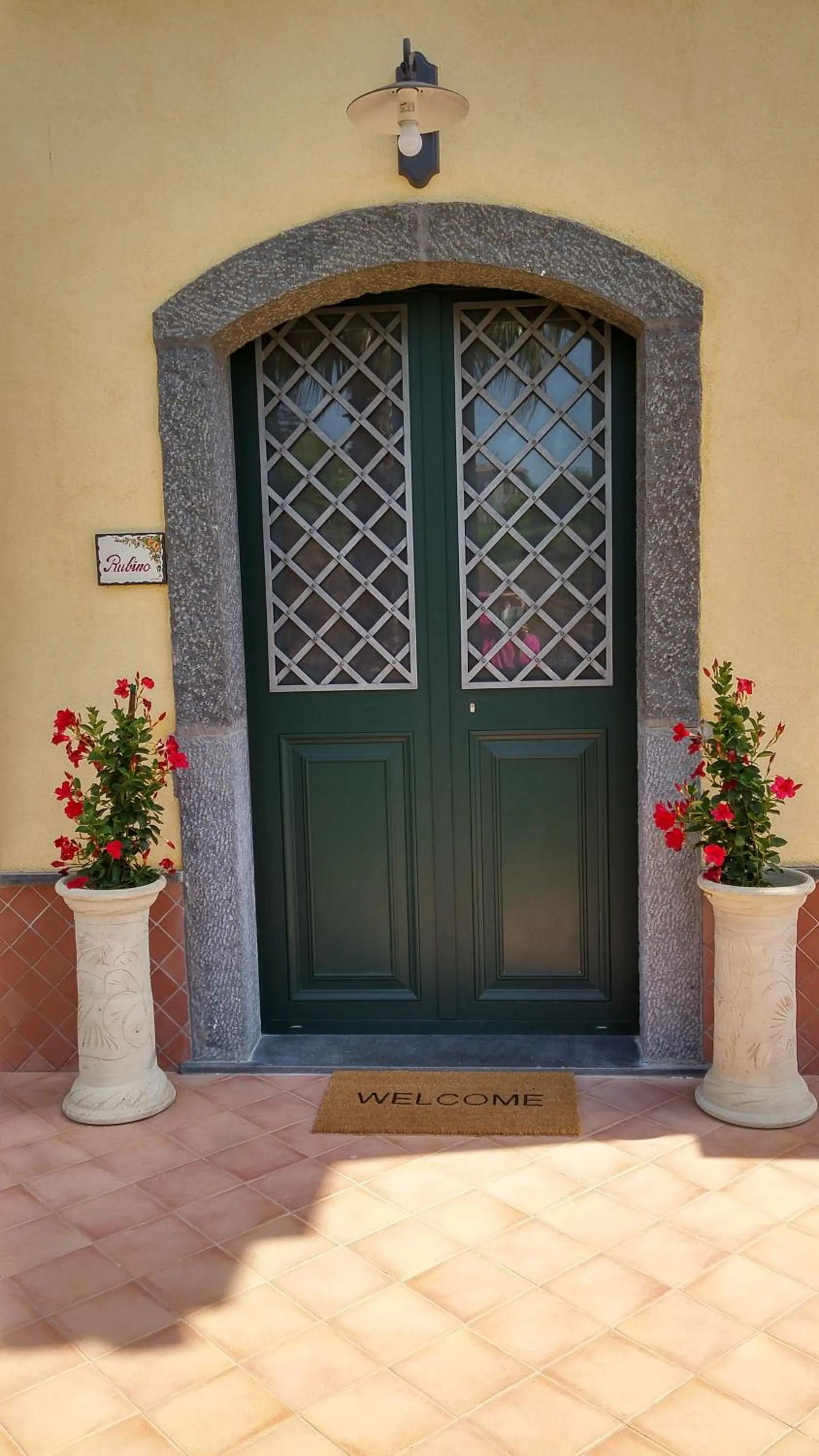 Facade/entrance in La Casa del Melograno
