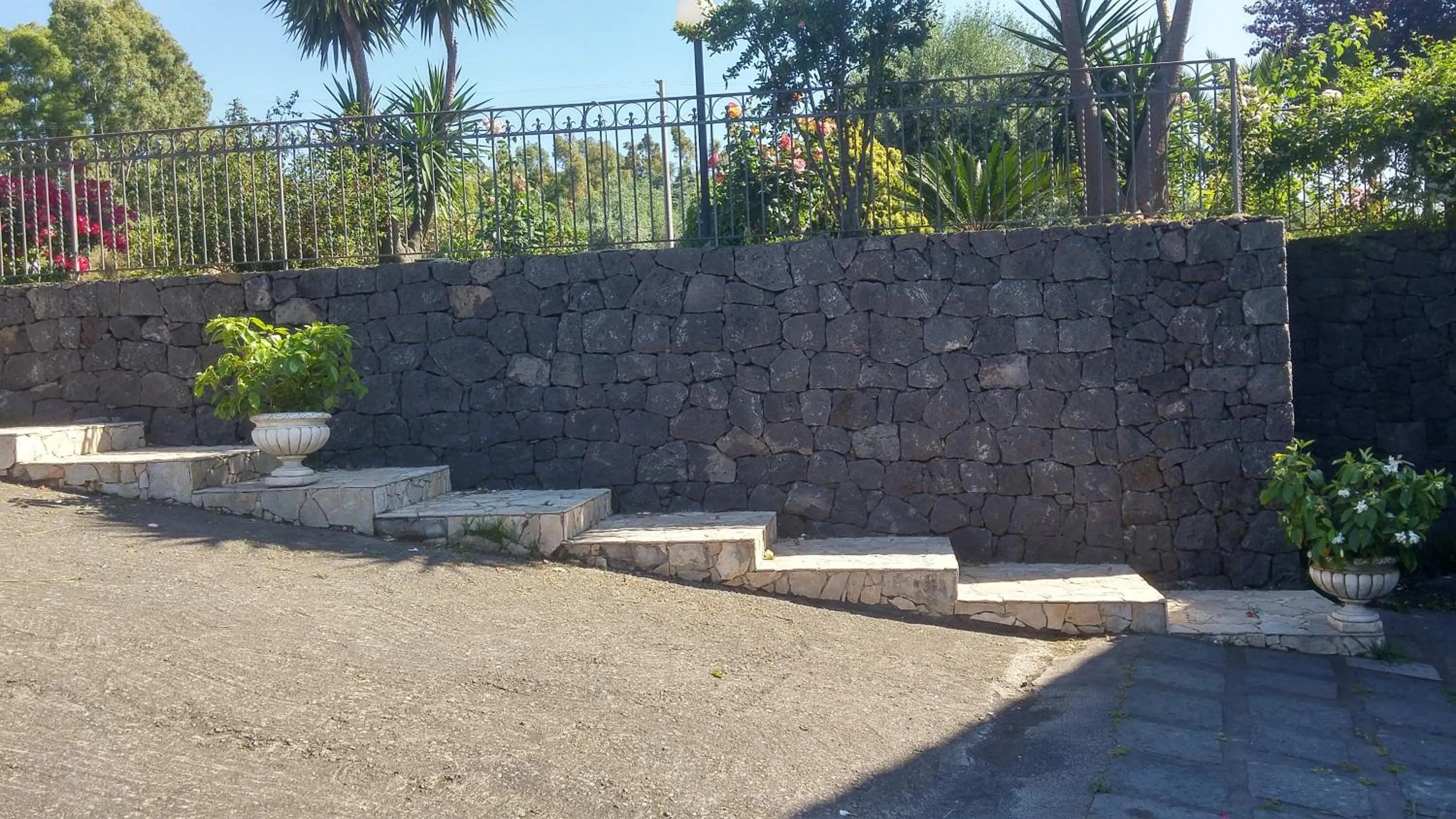 View (from property/room) in La Casa del Melograno