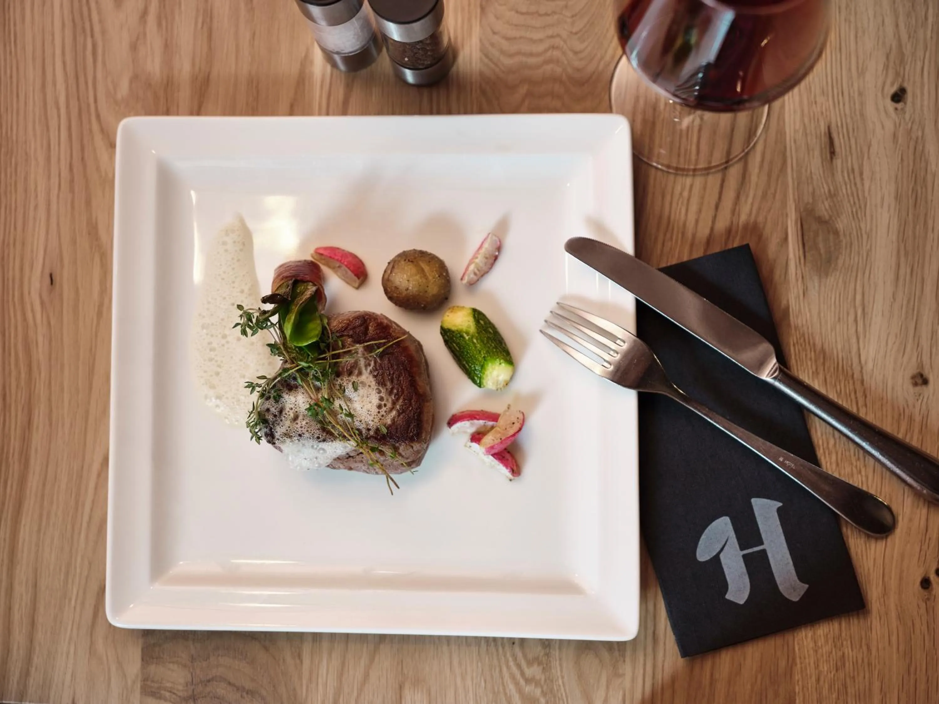 Food in Hotel Hasenauer 4 Sterne Superior