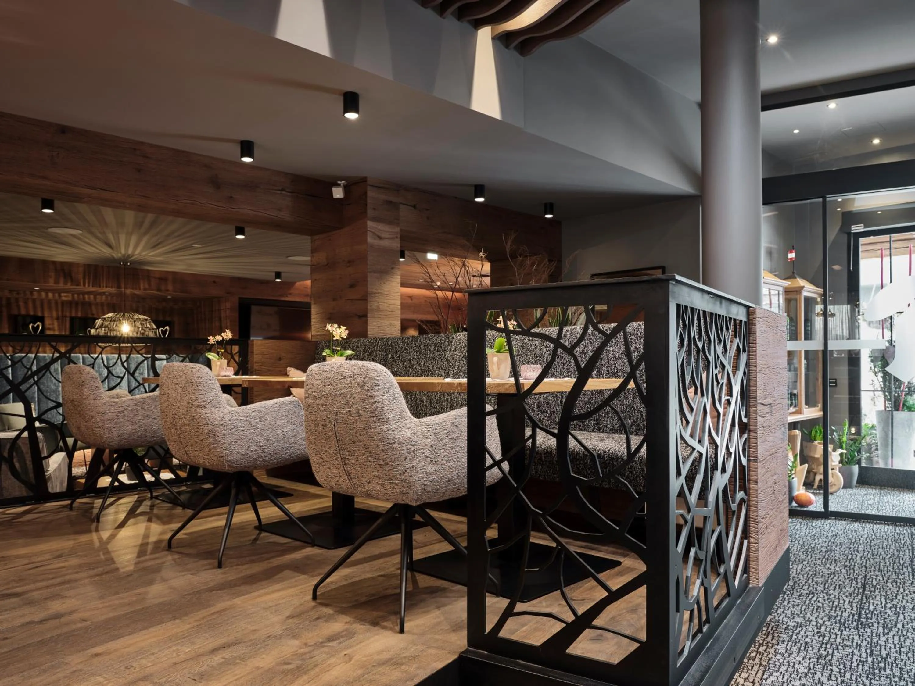 Lounge or bar in Hotel Hasenauer 4 Sterne Superior