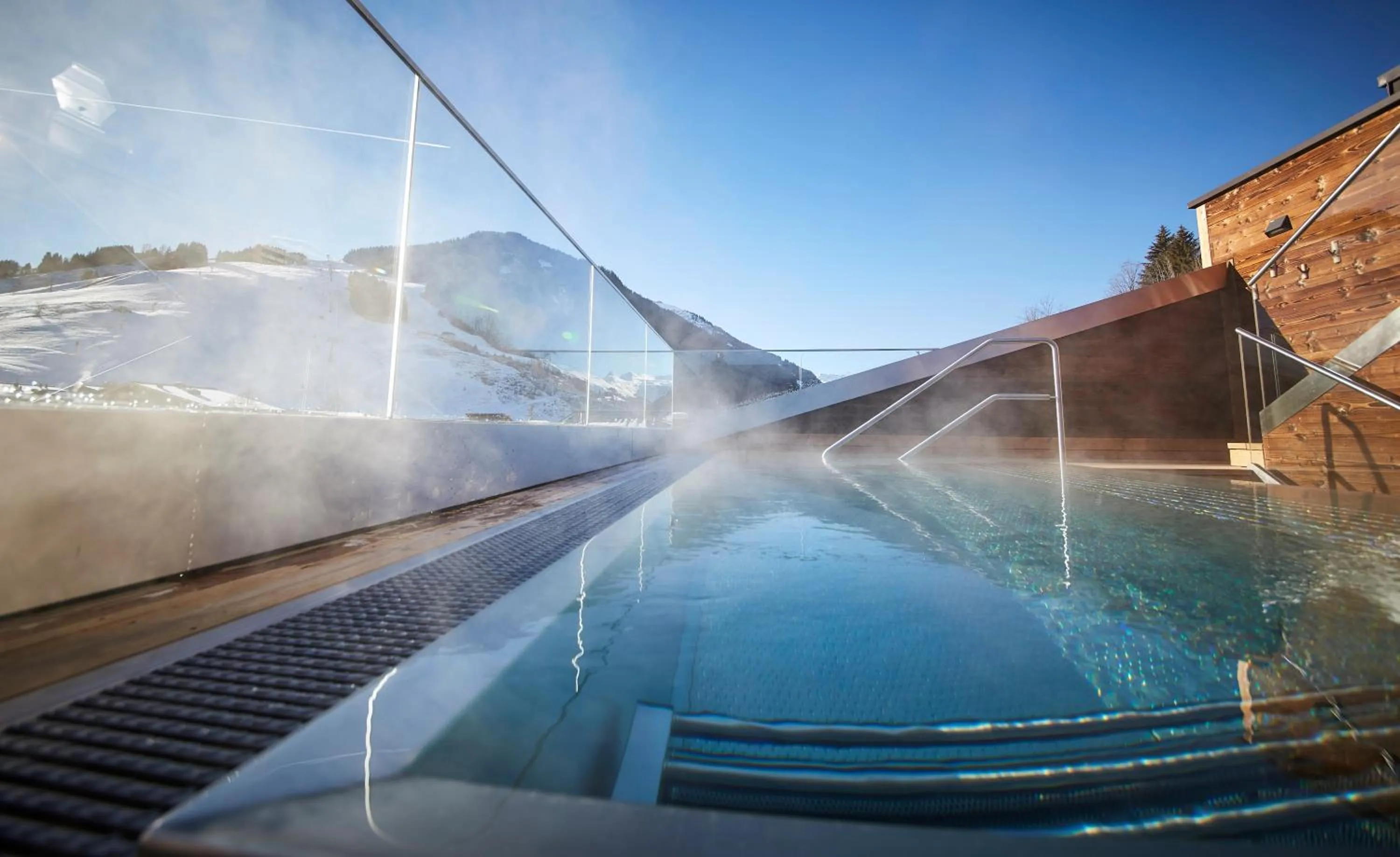 Swimming pool in Hotel Hasenauer 4 Sterne Superior