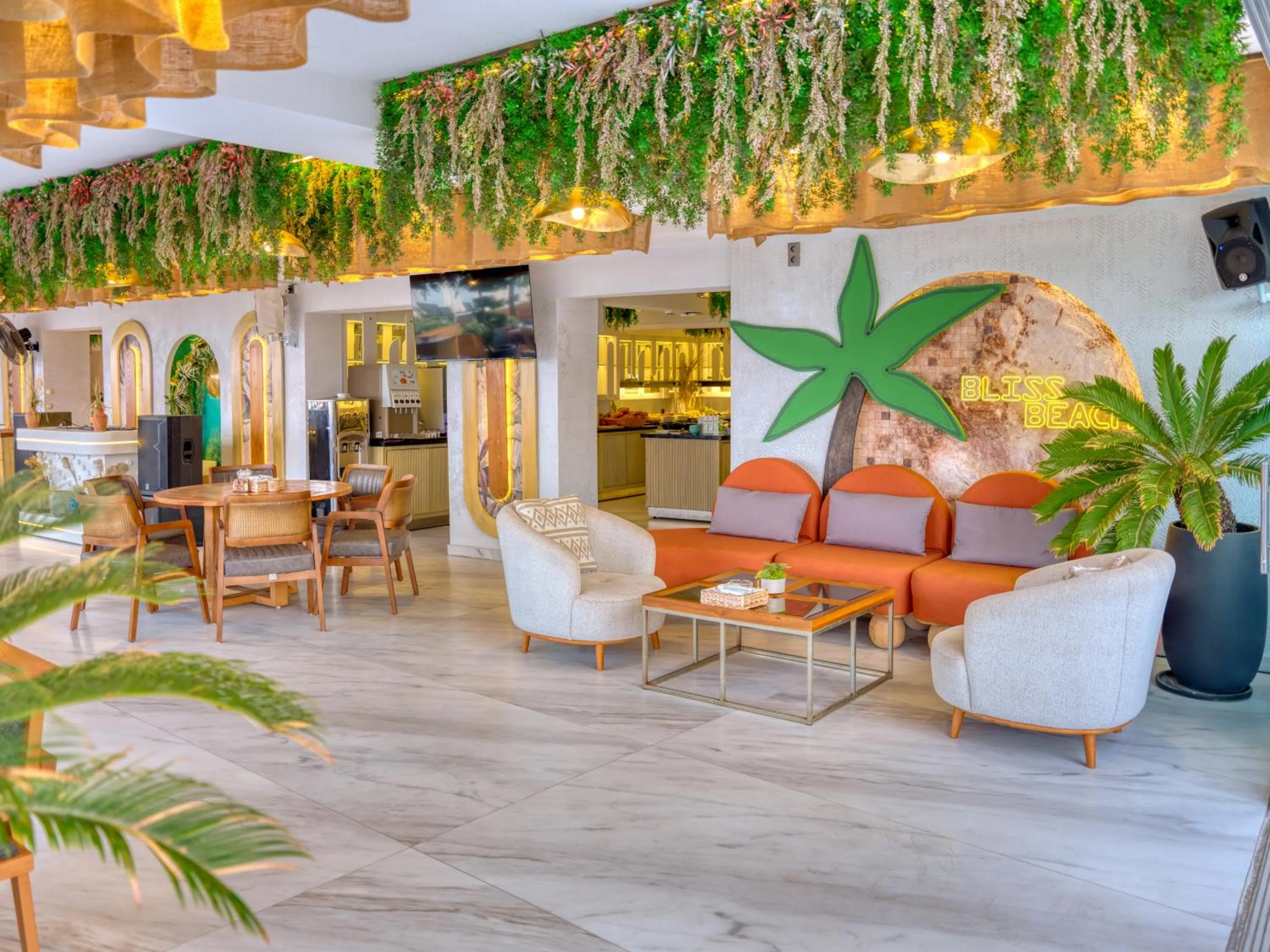 Restaurant/places to eat in Royalisa Palmiye Beach Hotel Adult Only