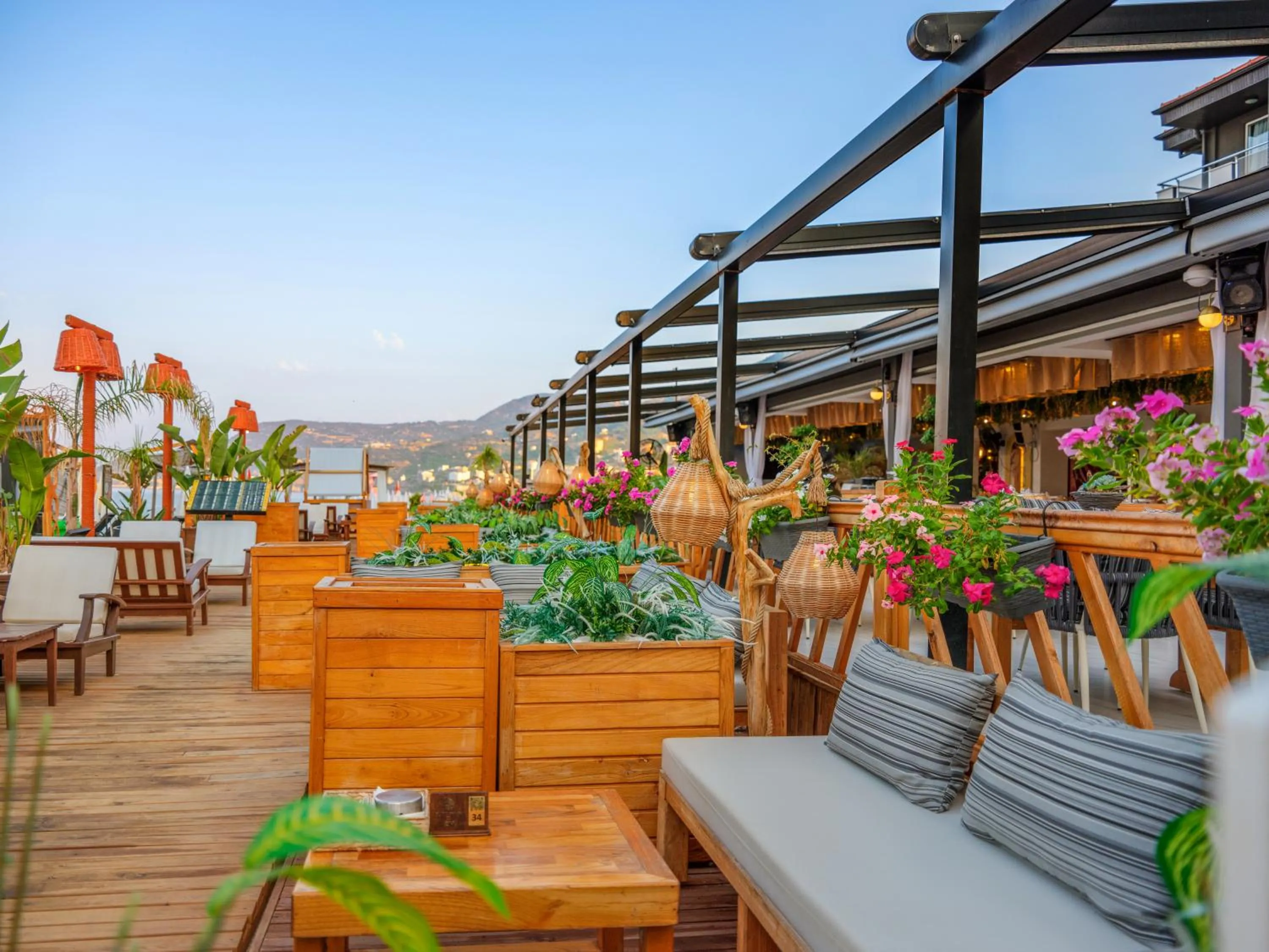 Restaurant/places to eat in Royalisa Palmiye Beach Hotel Adult Only