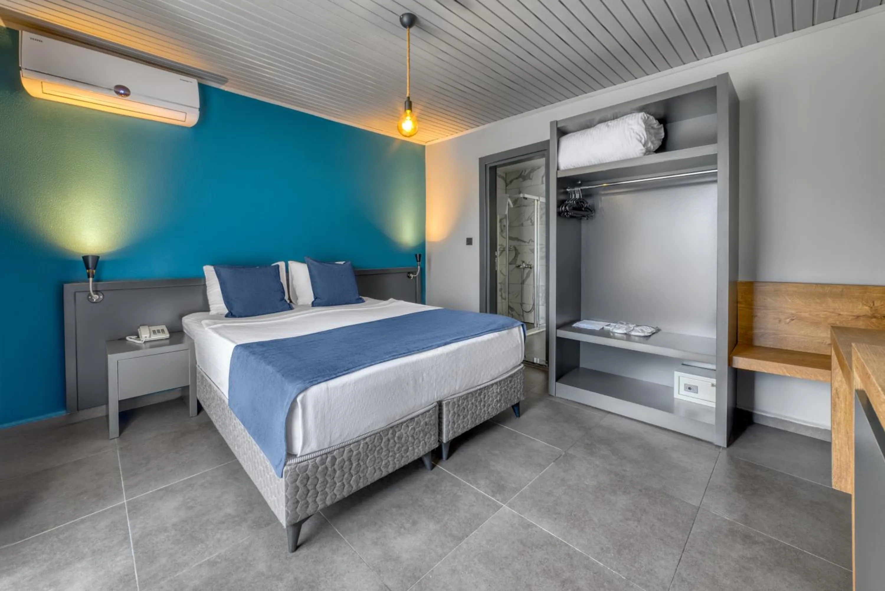 Bed in Royalisa Palmiye Beach Hotel Adult Only