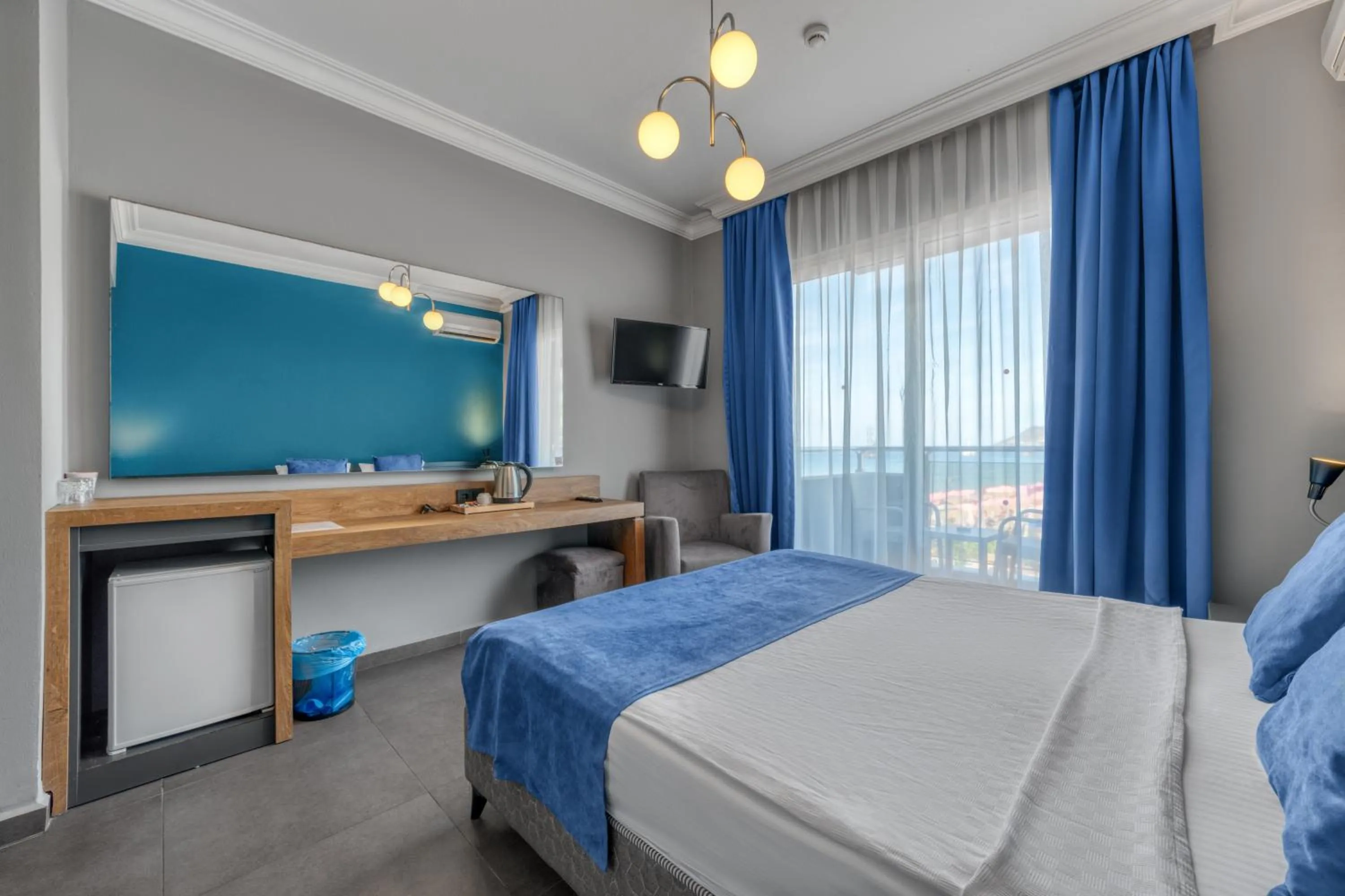Bed in Royalisa Palmiye Beach Hotel Adult Only