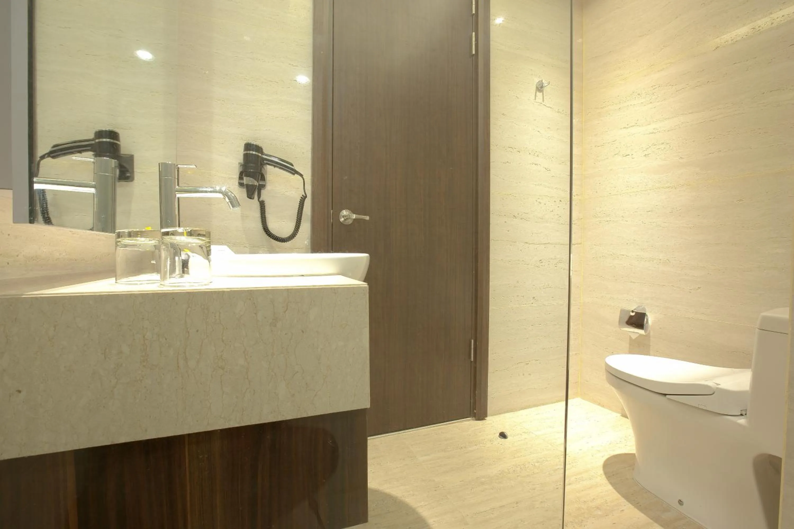 Bathroom in Grand Soll Marina Hotel