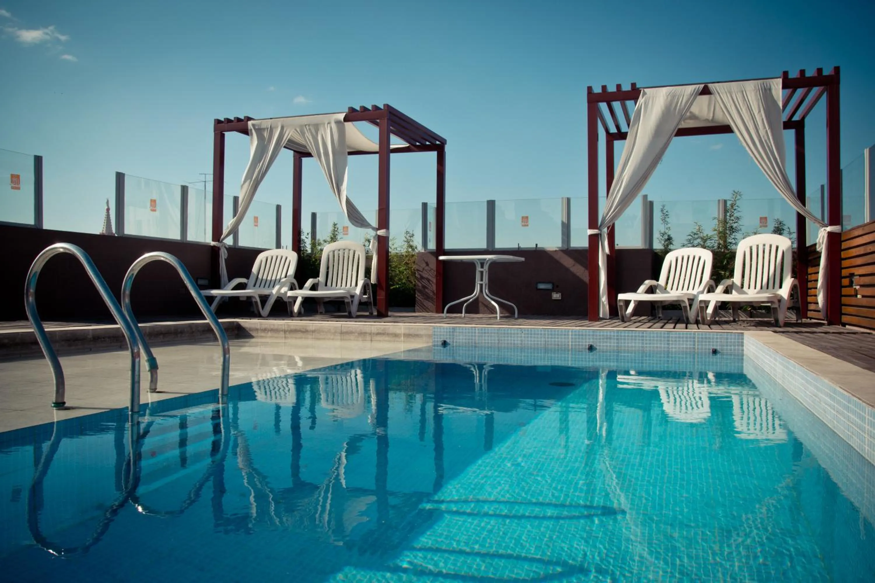 Swimming pool in Del Fundador