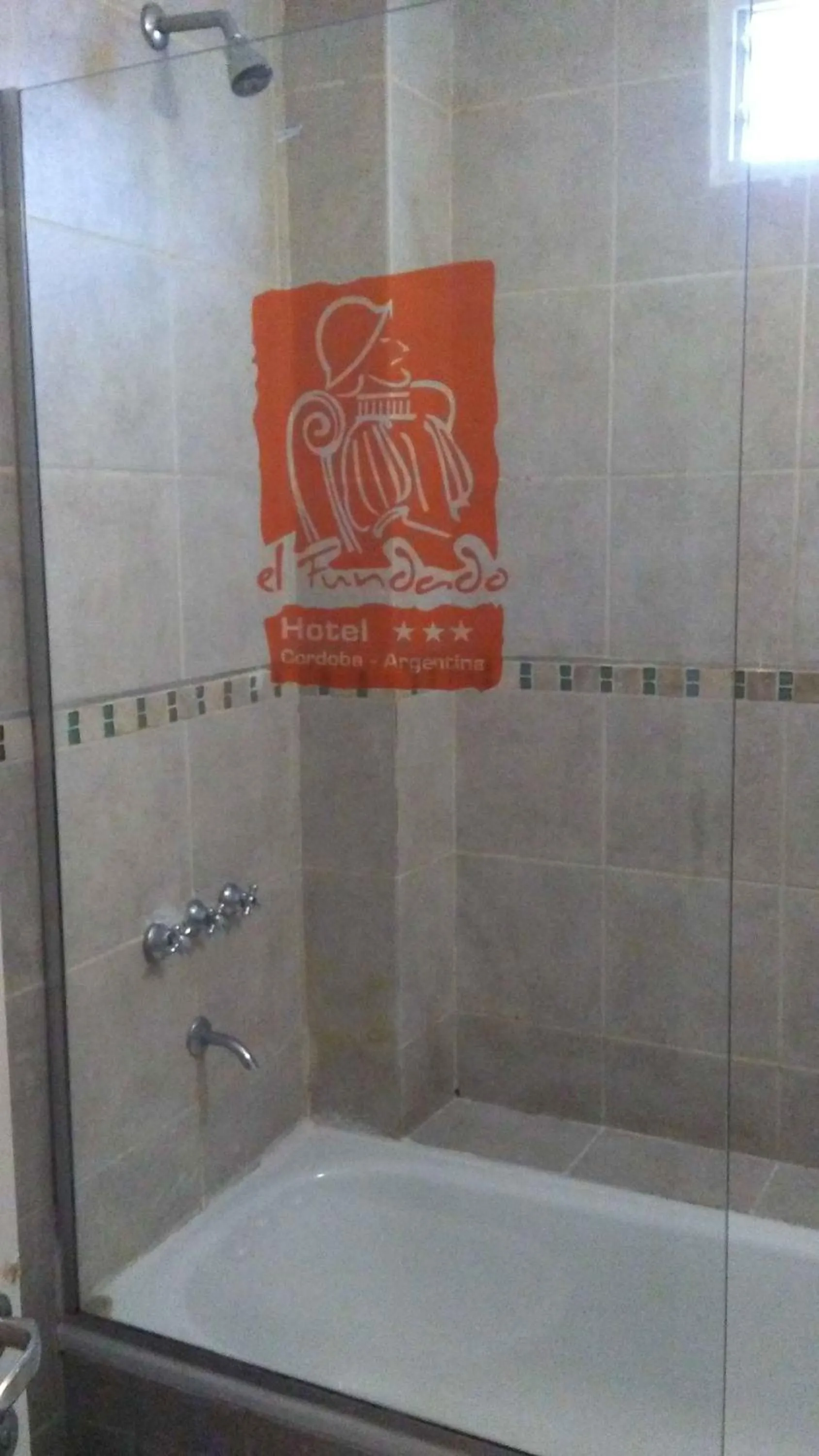 Shower in Del Fundador