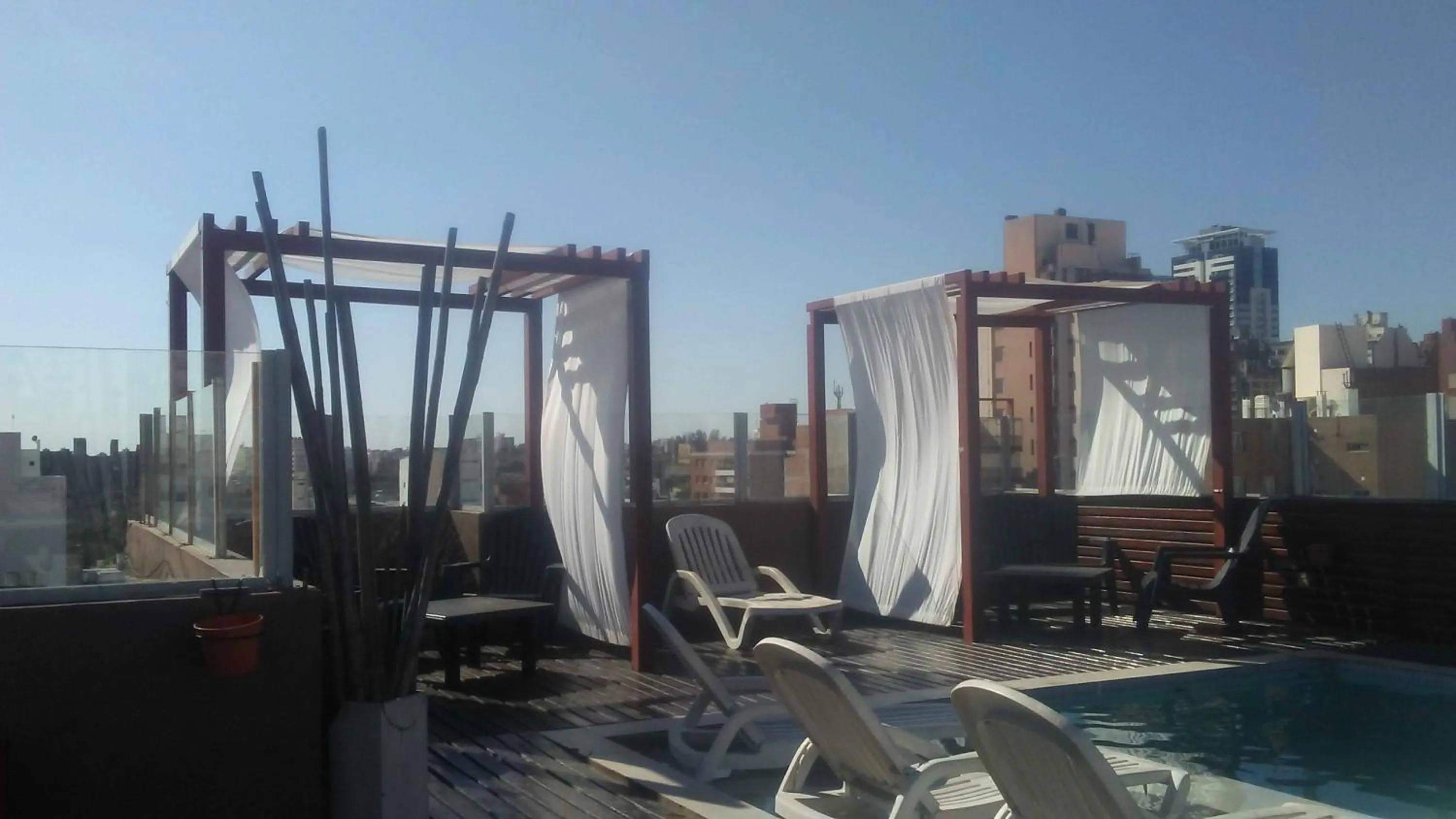 Pool view in Del Fundador