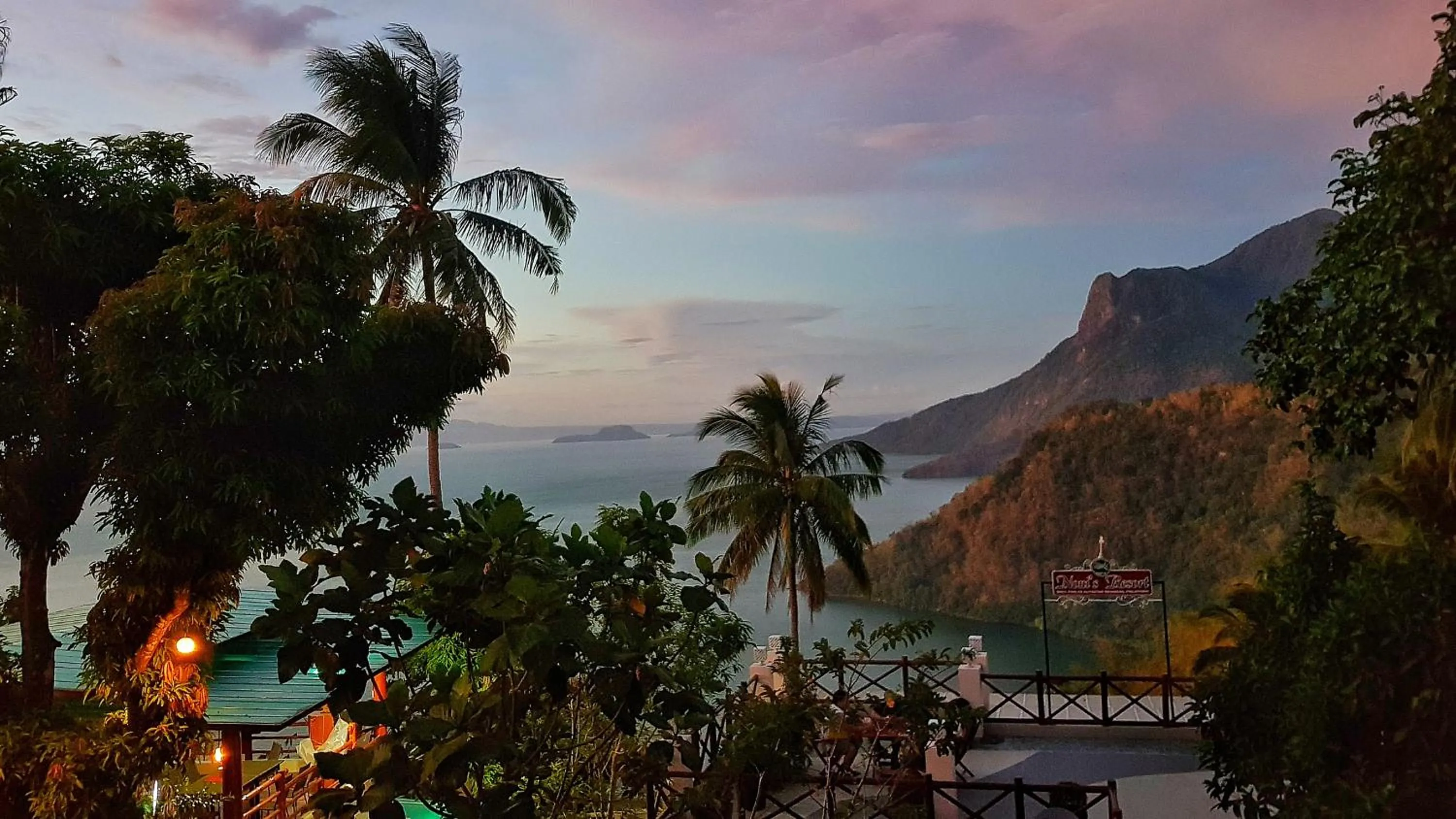 Lake view in Noni's Resort