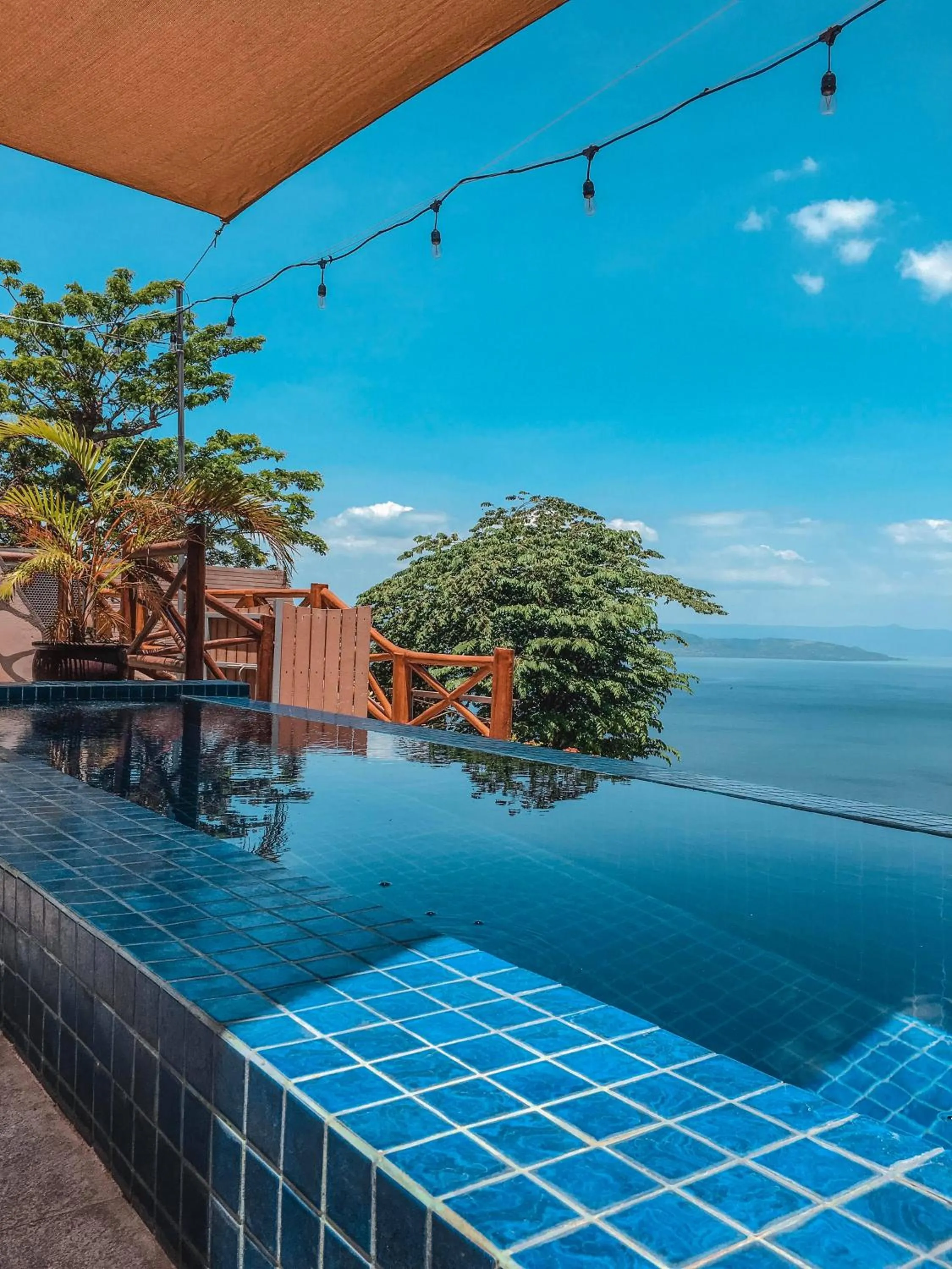 Day in Noni's Resort