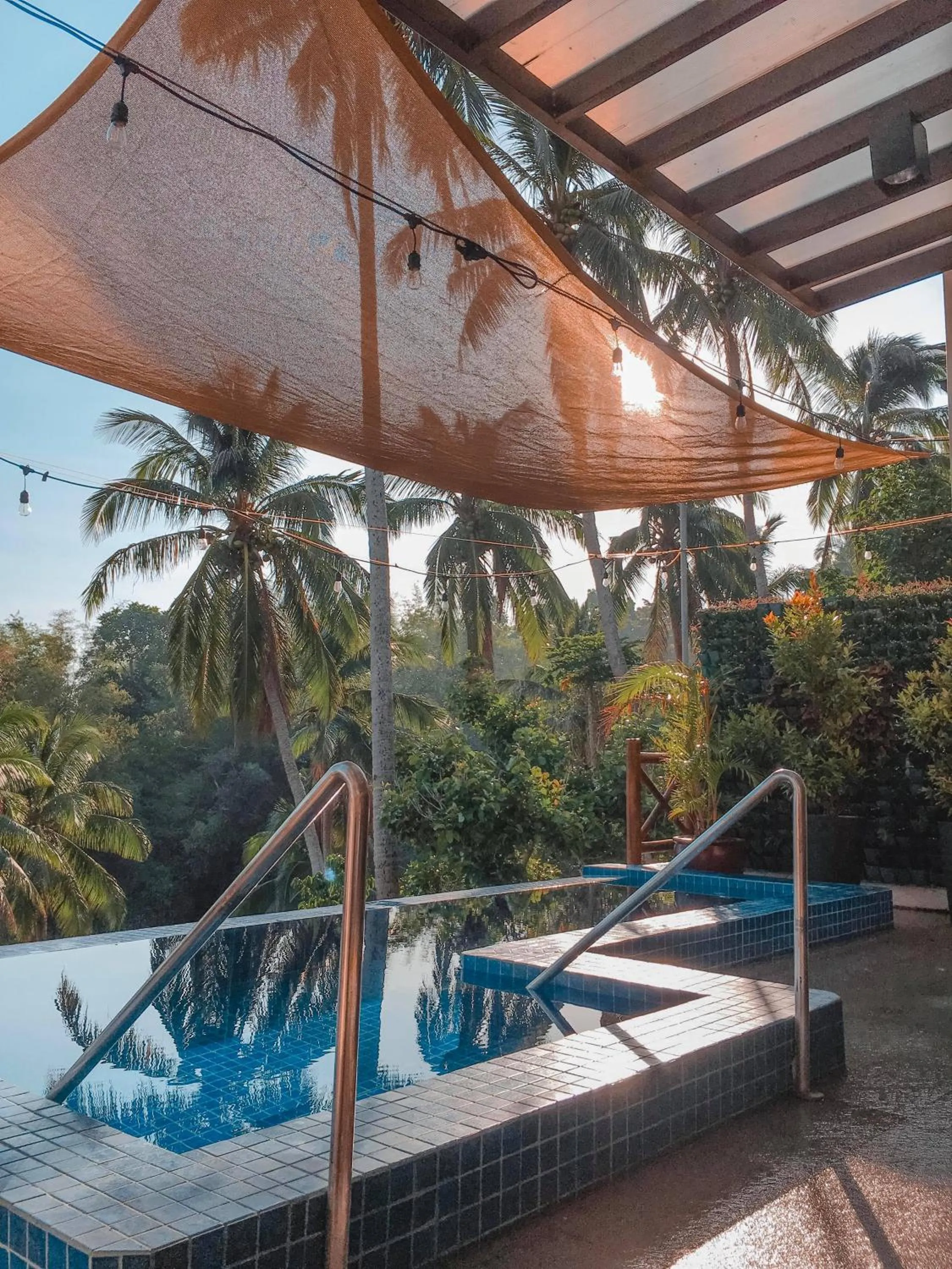 Day in Noni's Resort