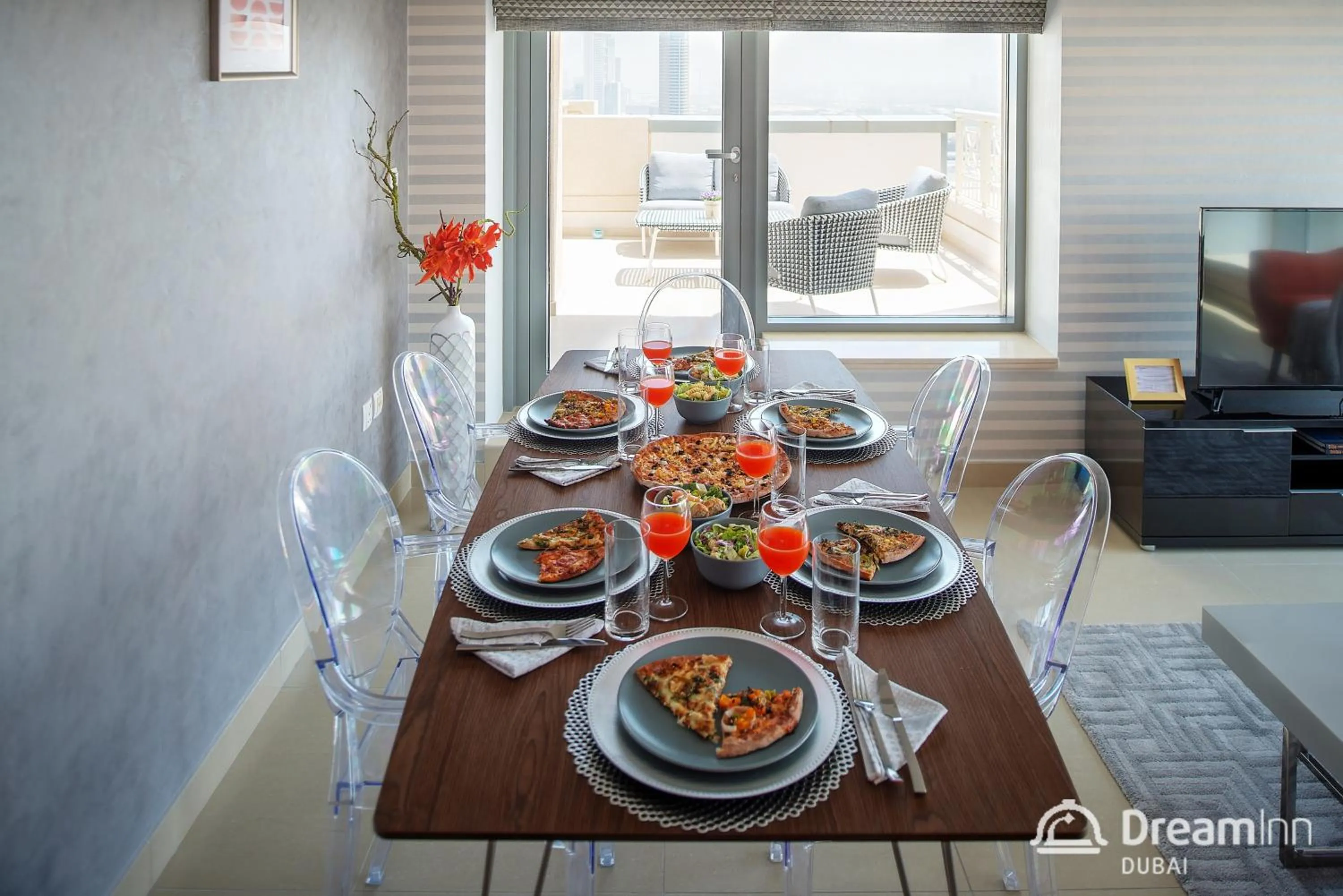 Dining area in Dream Inn - Apartment with Private Terrace, 29 Boulevard Downtown