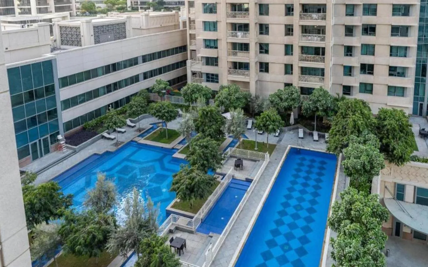 Swimming pool in Dream Inn - Apartment with Private Terrace, 29 Boulevard Downtown