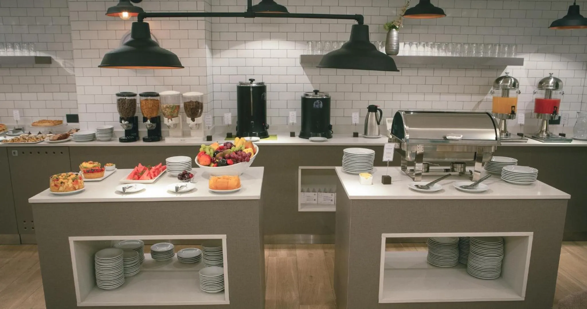 Restaurant/places to eat in Park Royal City Buenos Aires