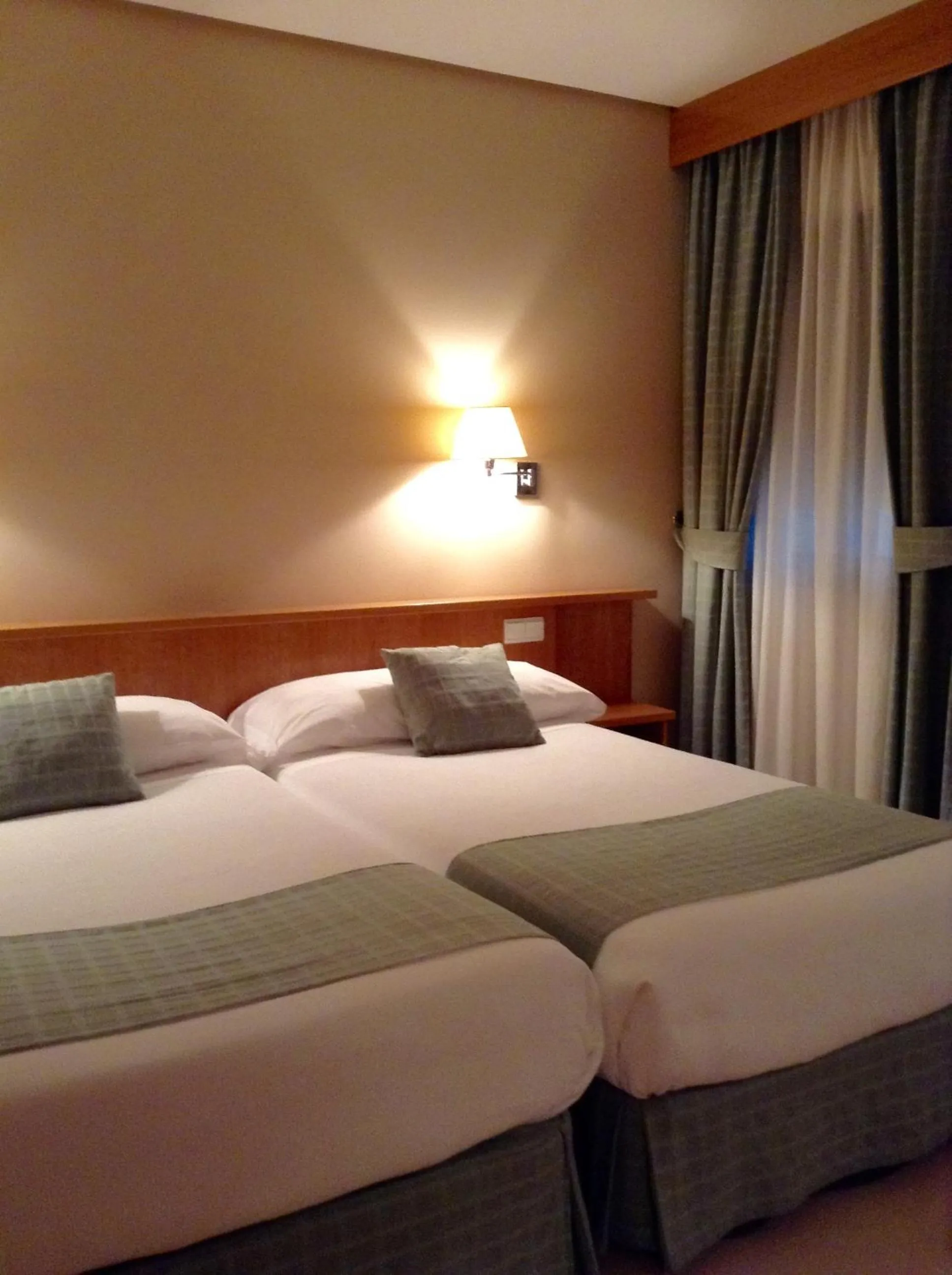 Bedroom, Bed in Hotel Central