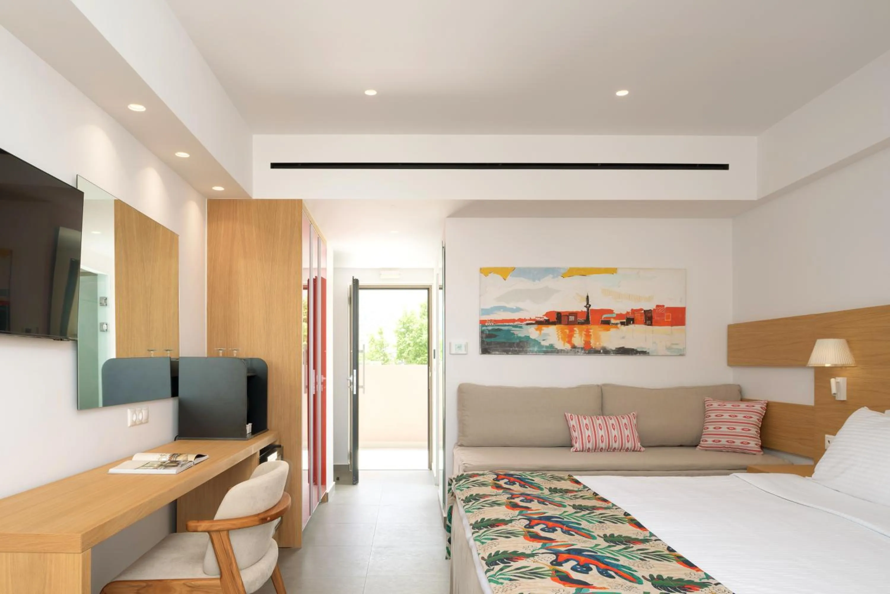 Photo of the whole room, Bed in High Beach Resort