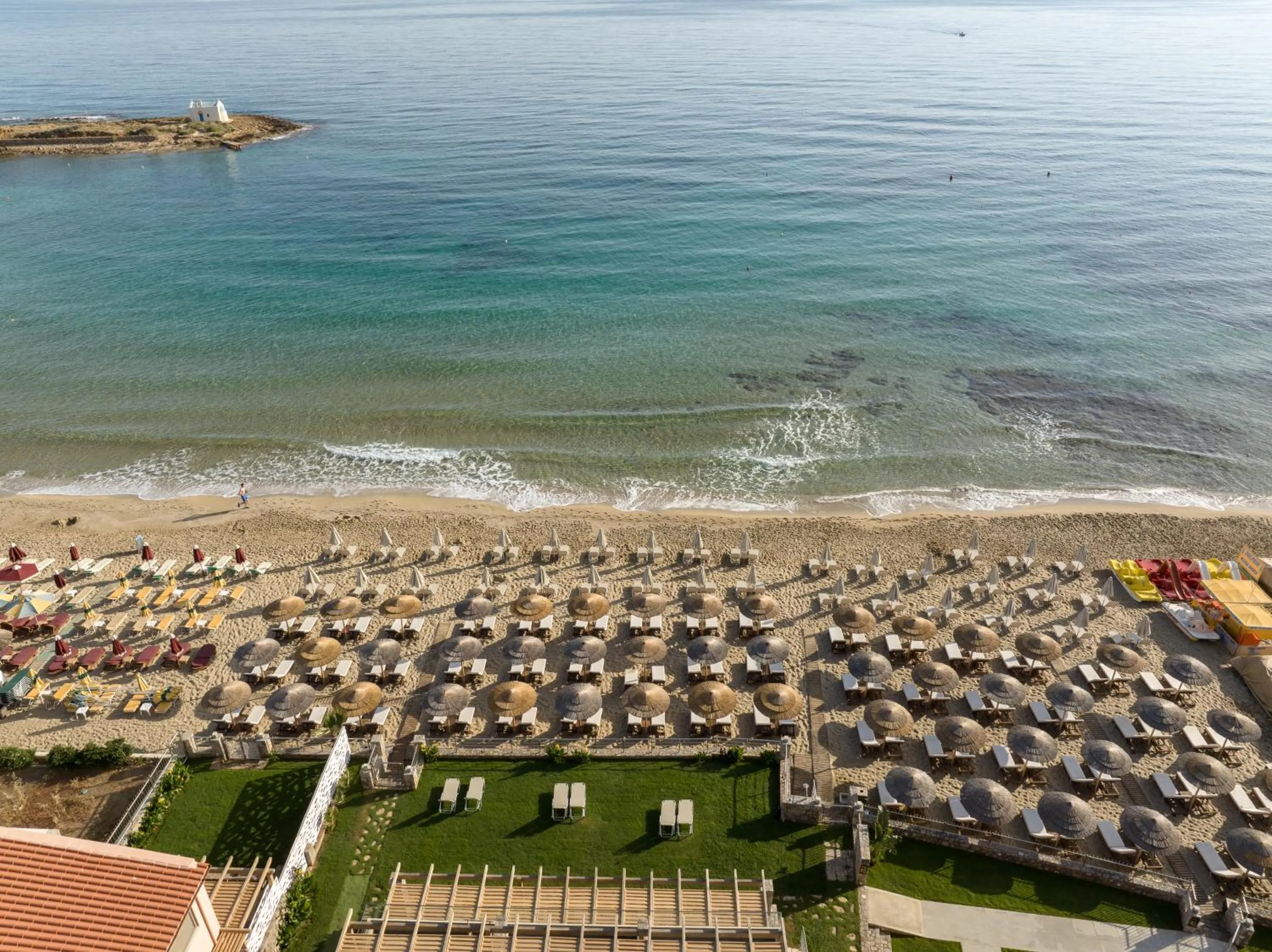 Beach in High Beach Resort