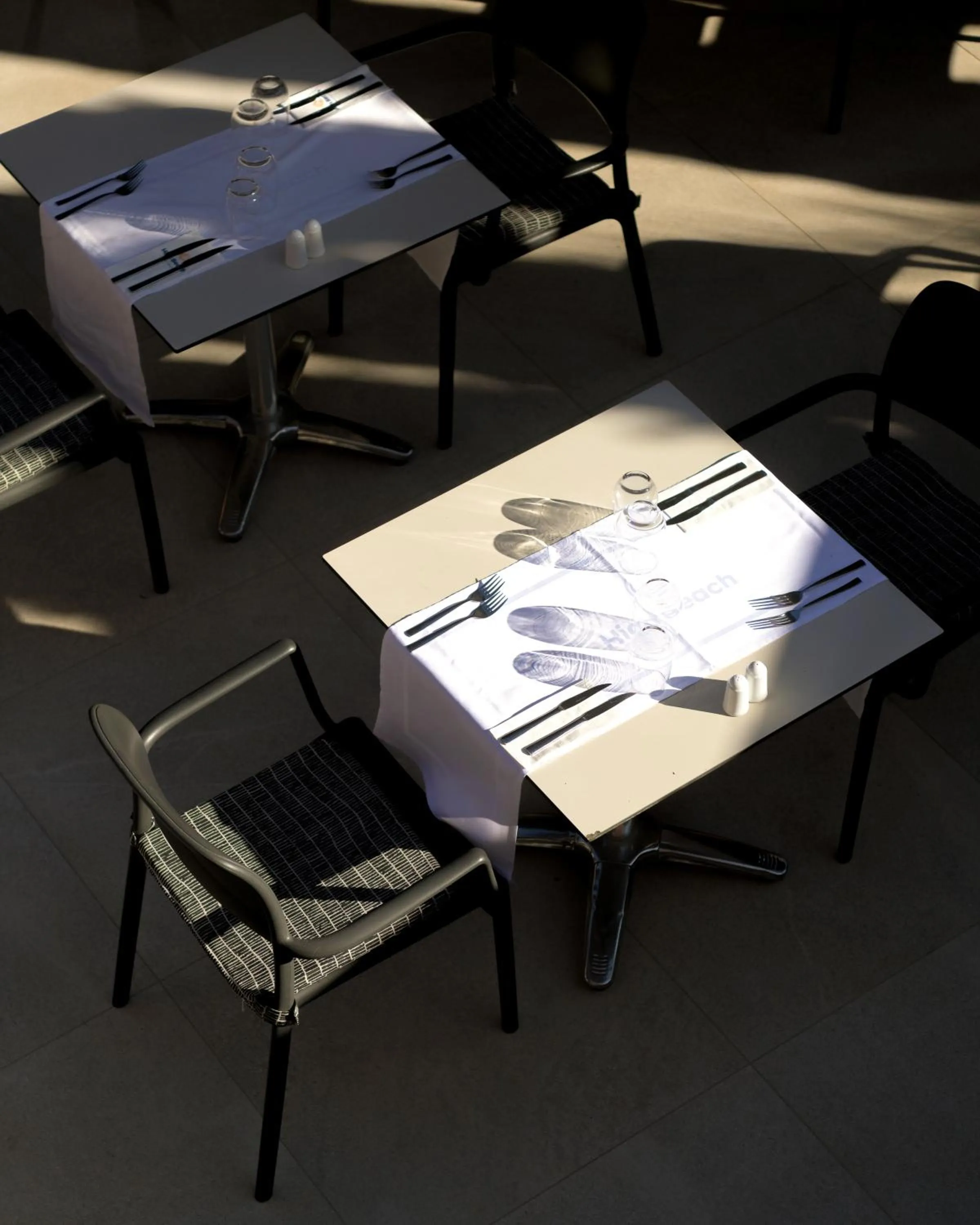 Restaurant/places to eat in High Beach Resort