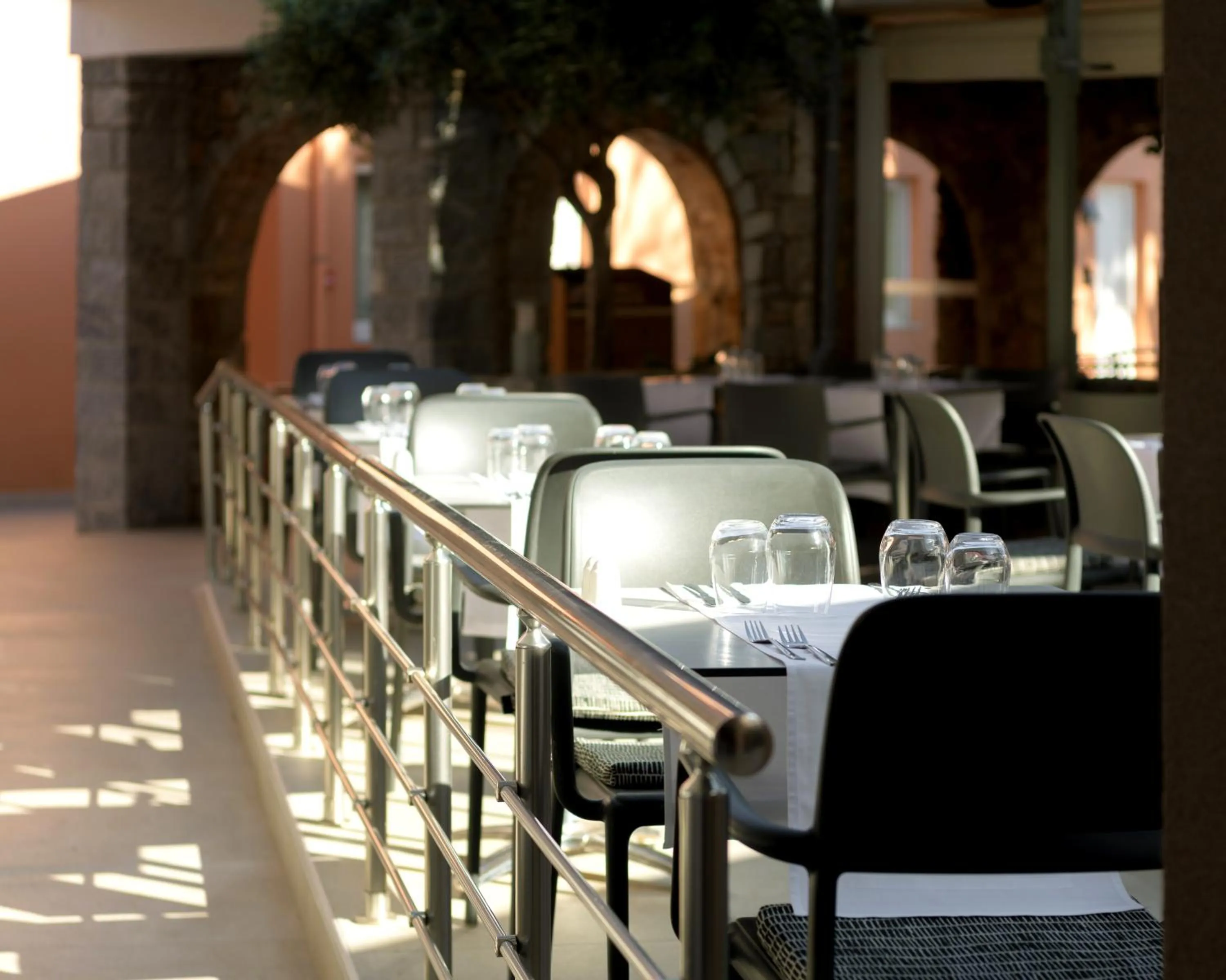 Restaurant/places to eat in High Beach Resort