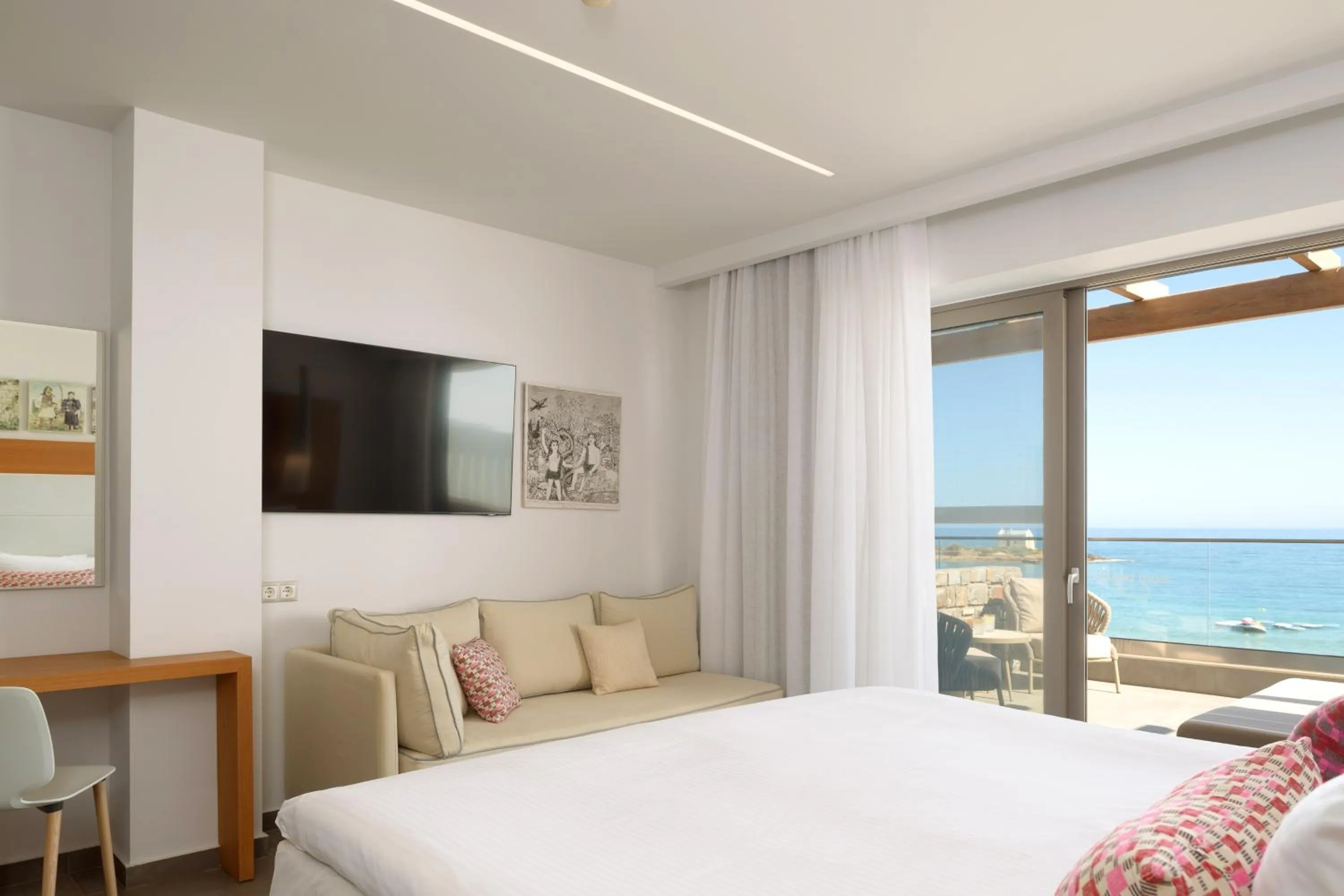 View (from property/room), Bed in High Beach Resort