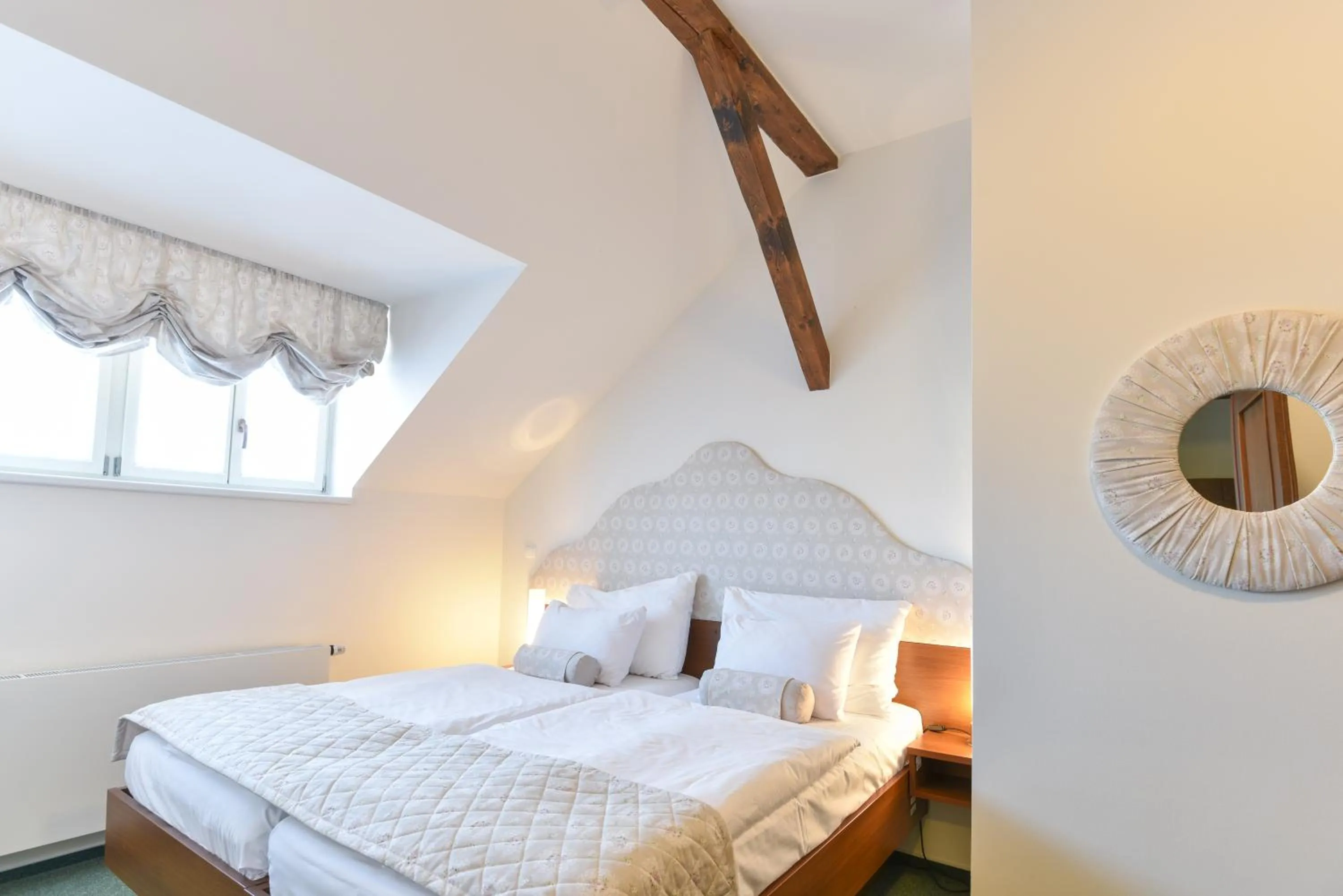 Bedroom, Bed in Château Liblice