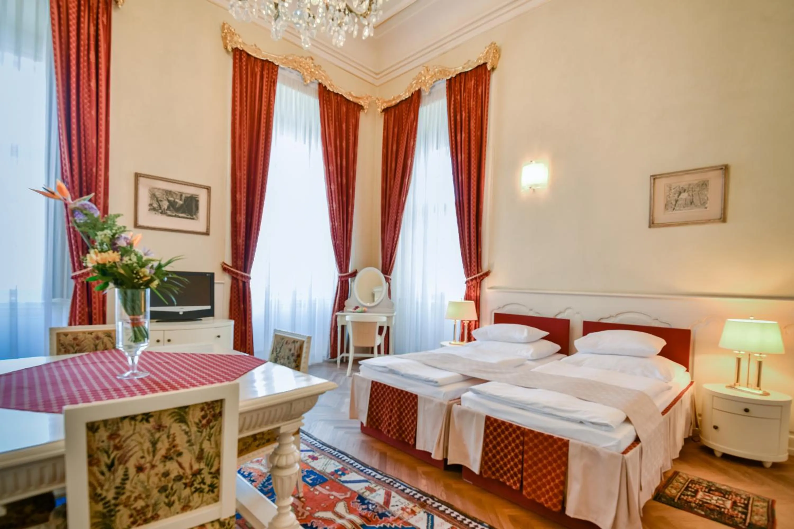 Bedroom, Bed in Château Liblice