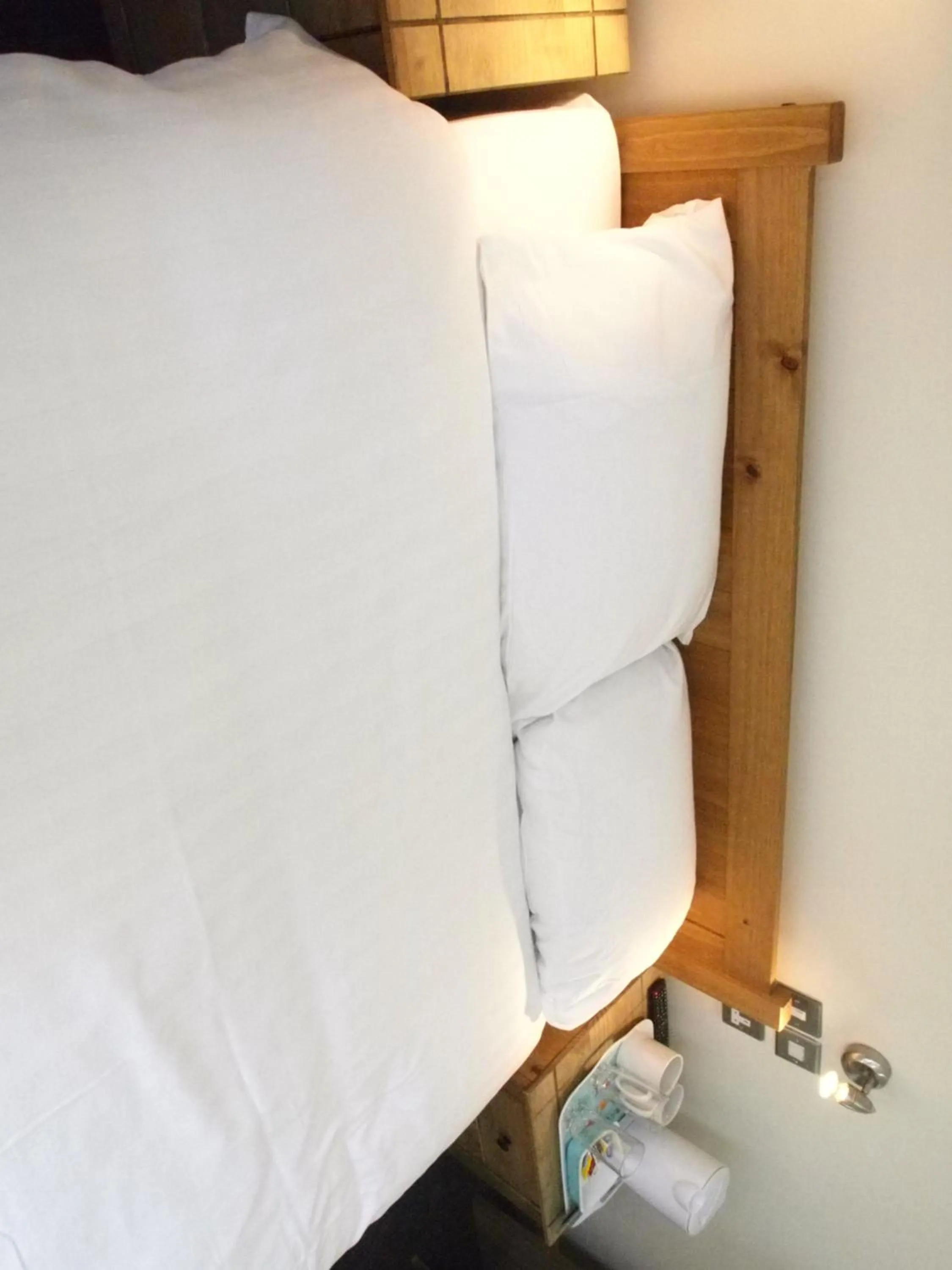 Bedroom, Bed in Earls Court Garden Hotel