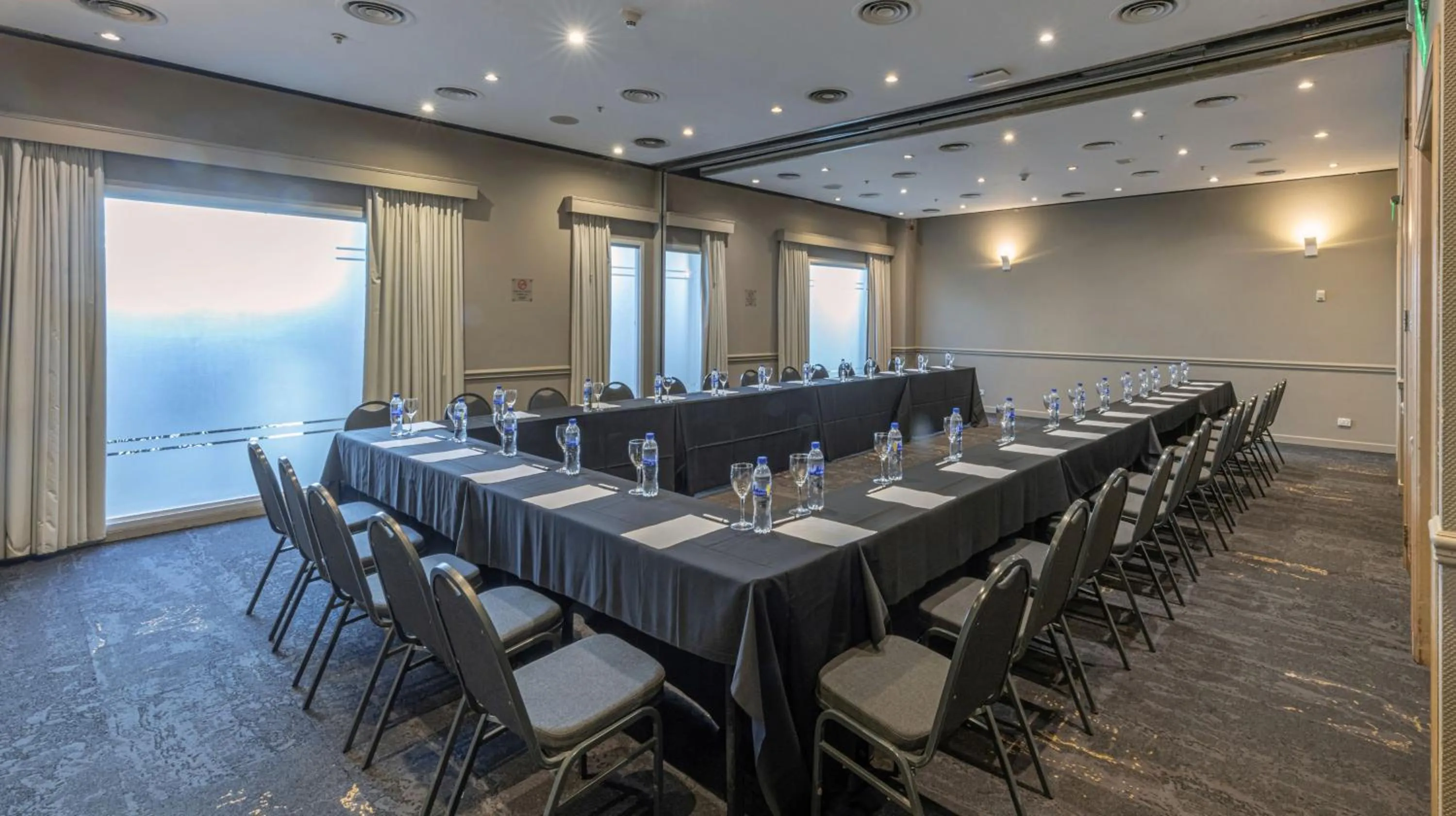 Meeting/conference room in Holiday Inn Cordoba by IHG