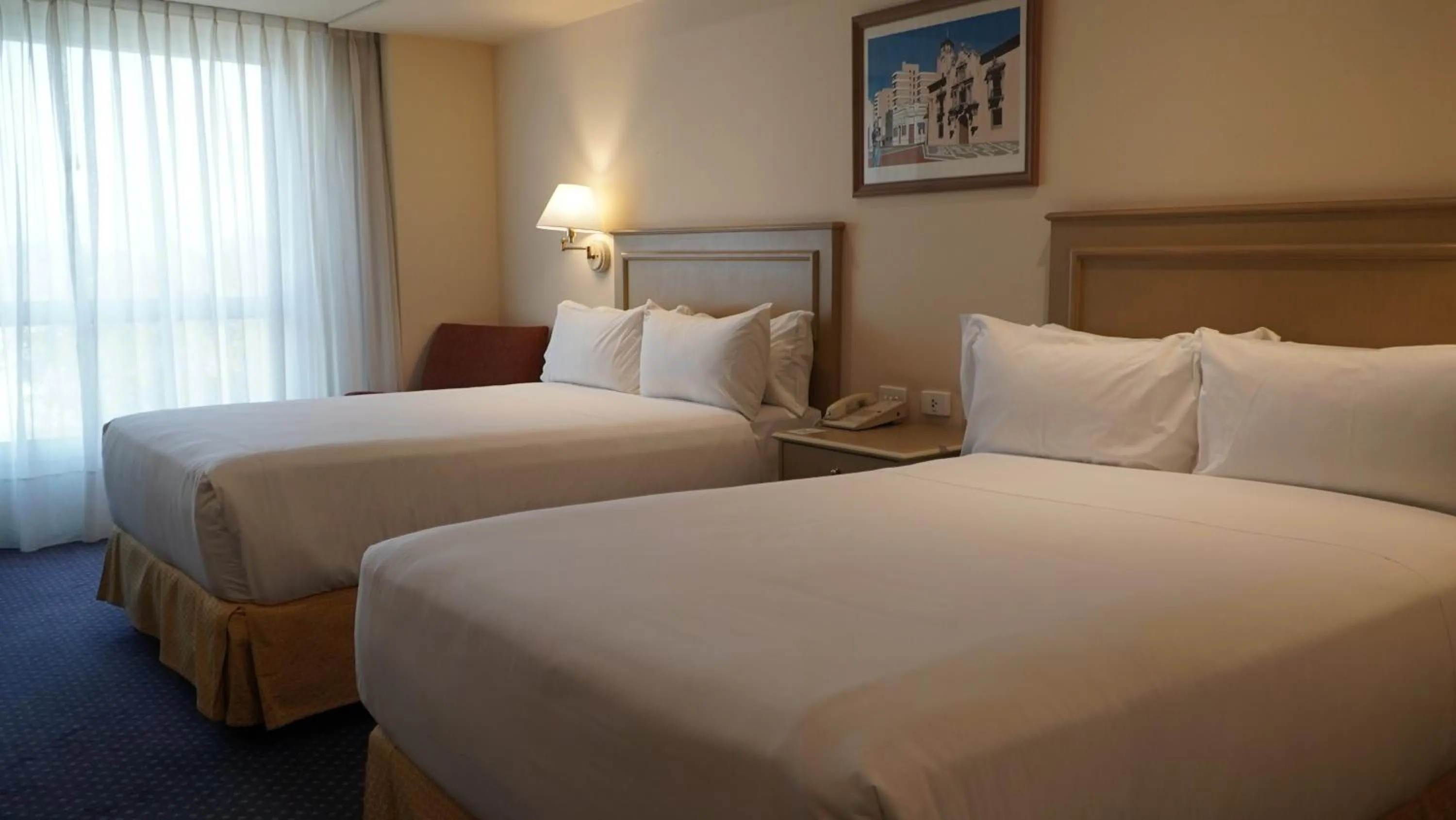 Photo of the whole room, Bed in Holiday Inn Cordoba by IHG