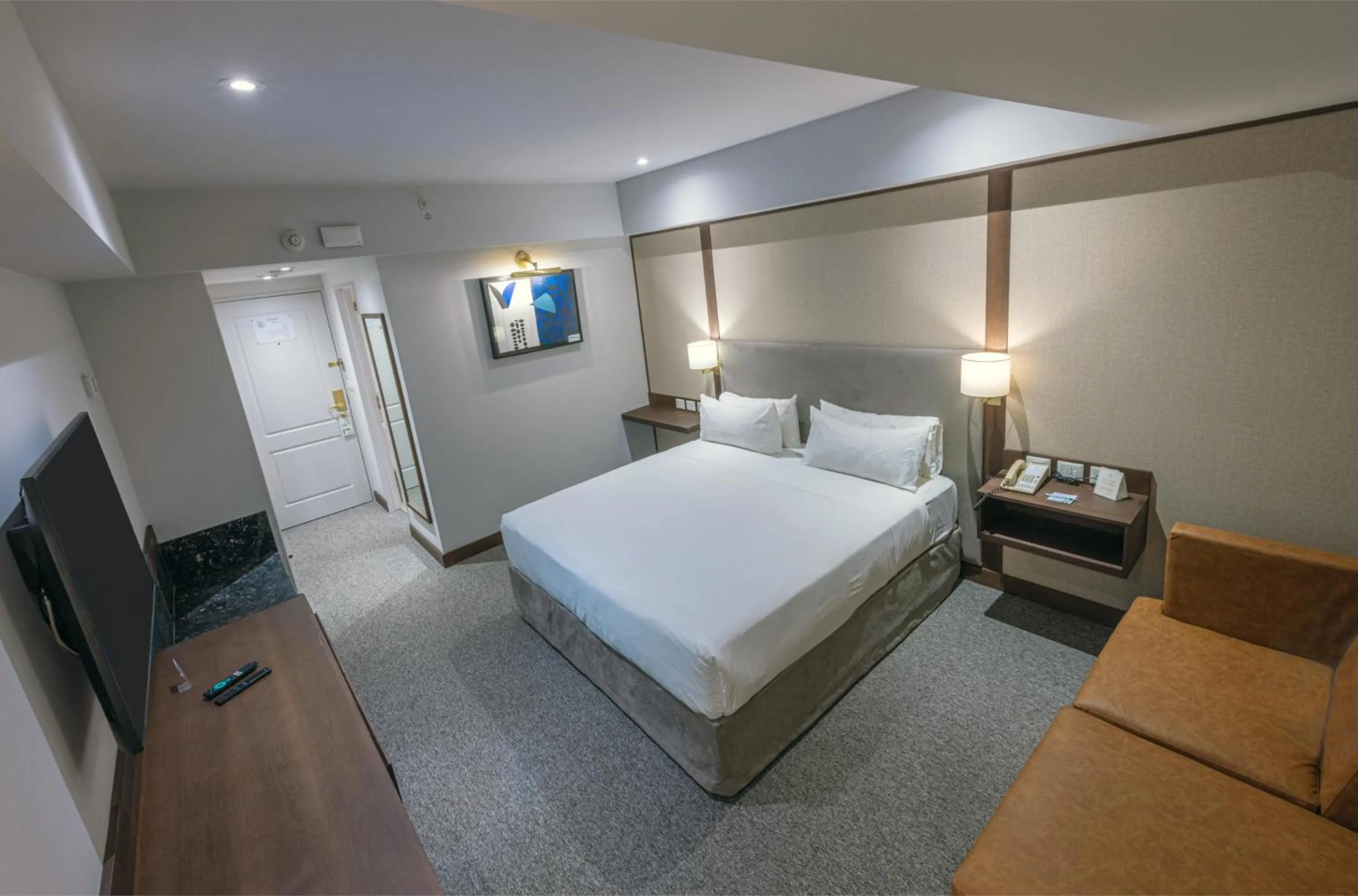 Bed in Holiday Inn Cordoba by IHG