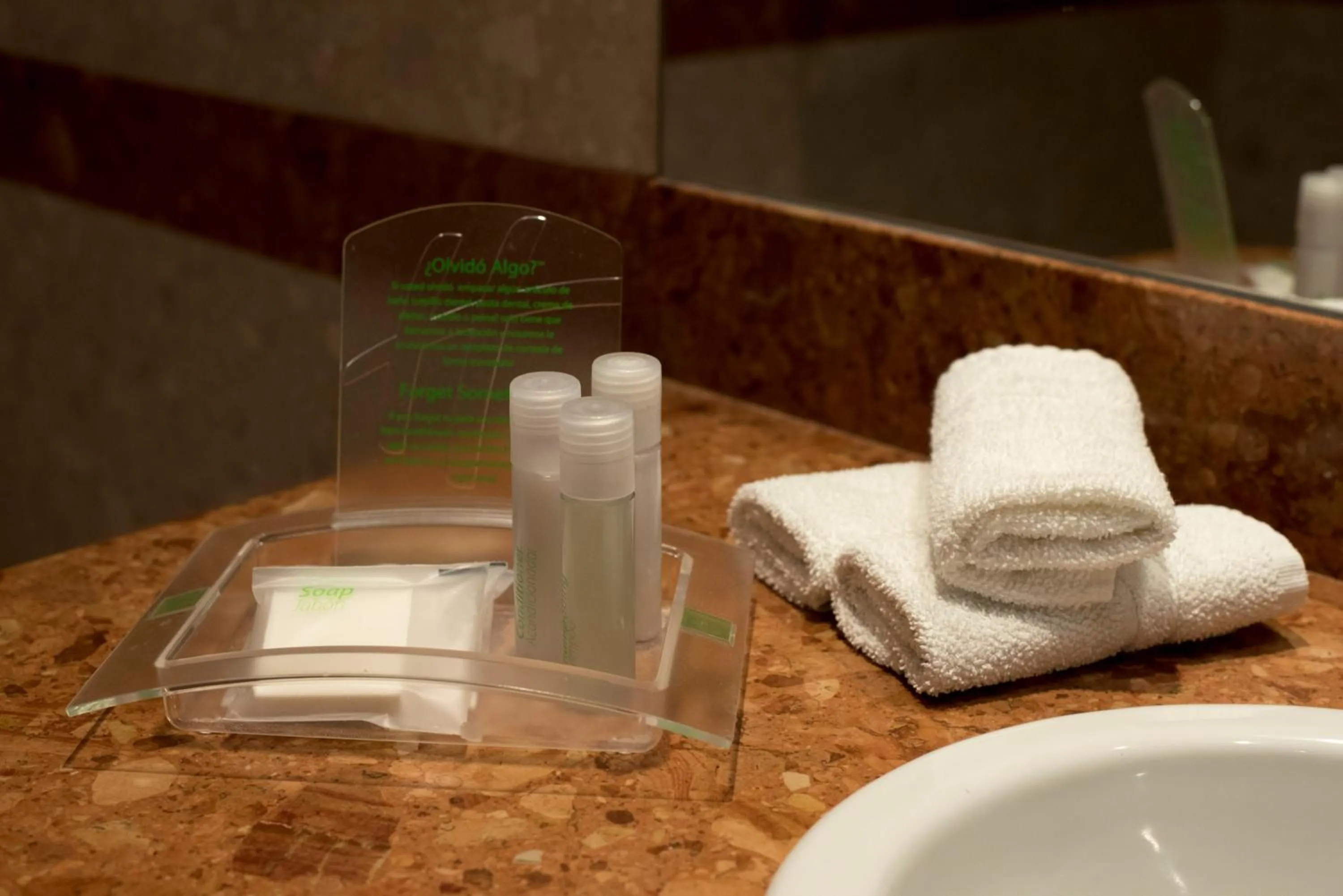 Bedroom in Holiday Inn Cordoba by IHG