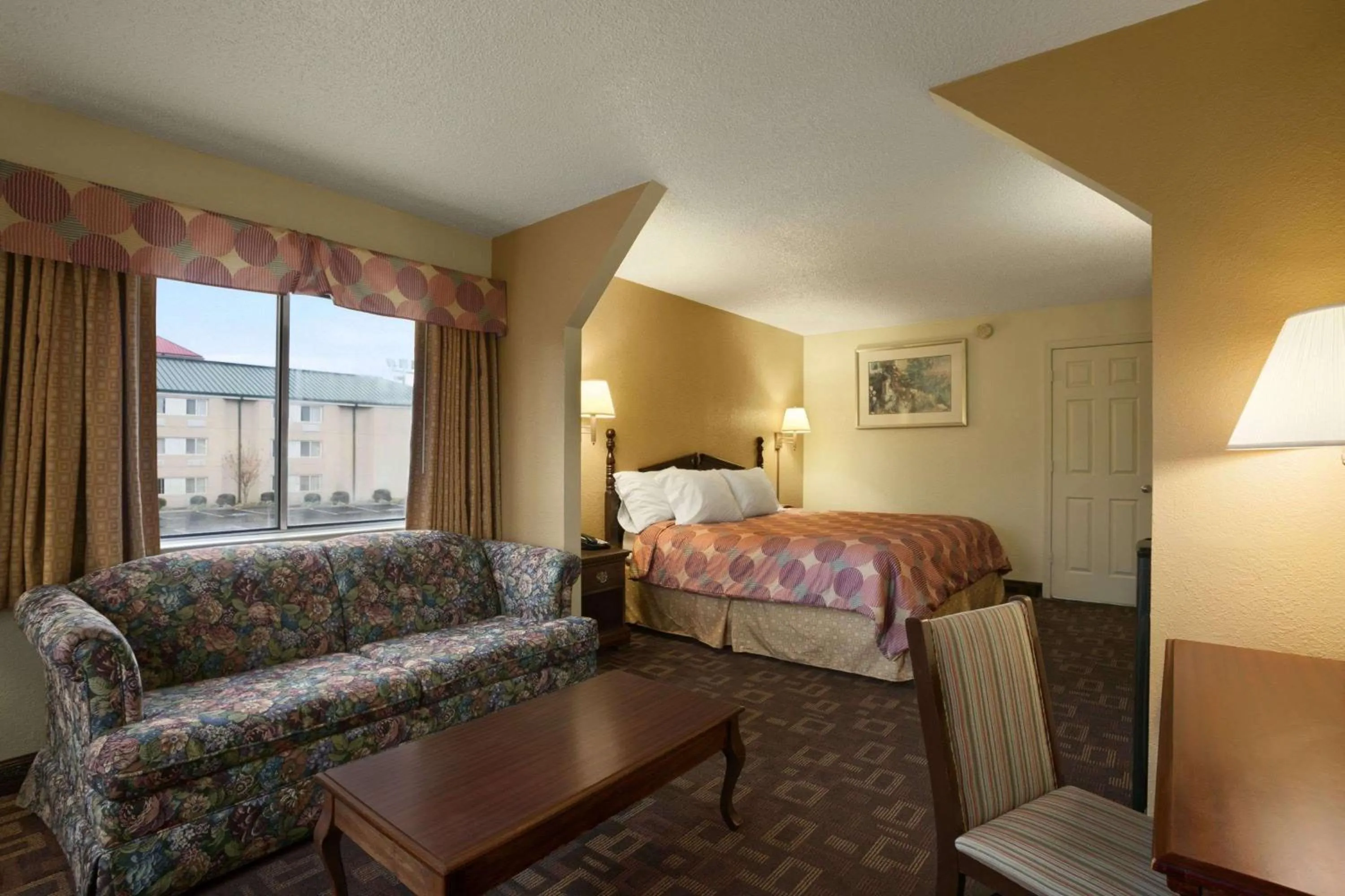 Photo of the whole room, Bed in Days Inn by Wyndham Airport Nashville East
