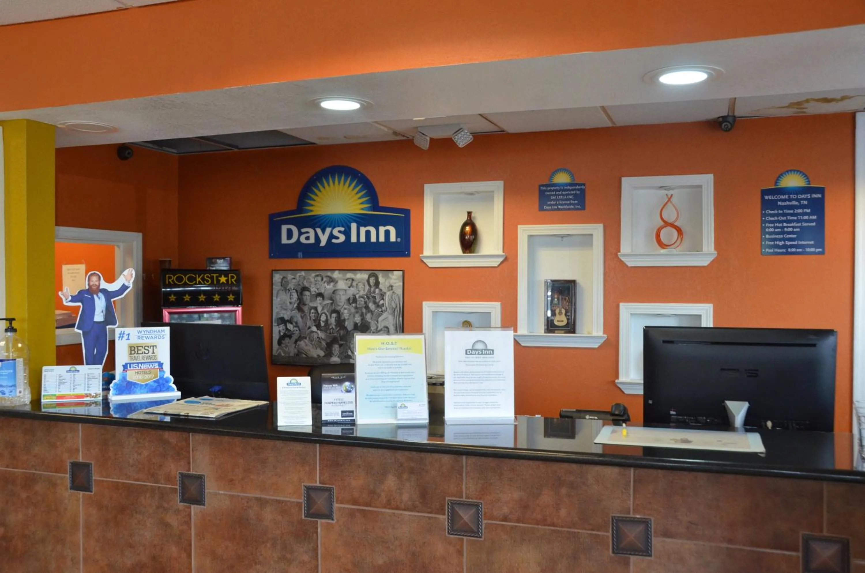 Lobby or reception in Days Inn by Wyndham Airport Nashville East