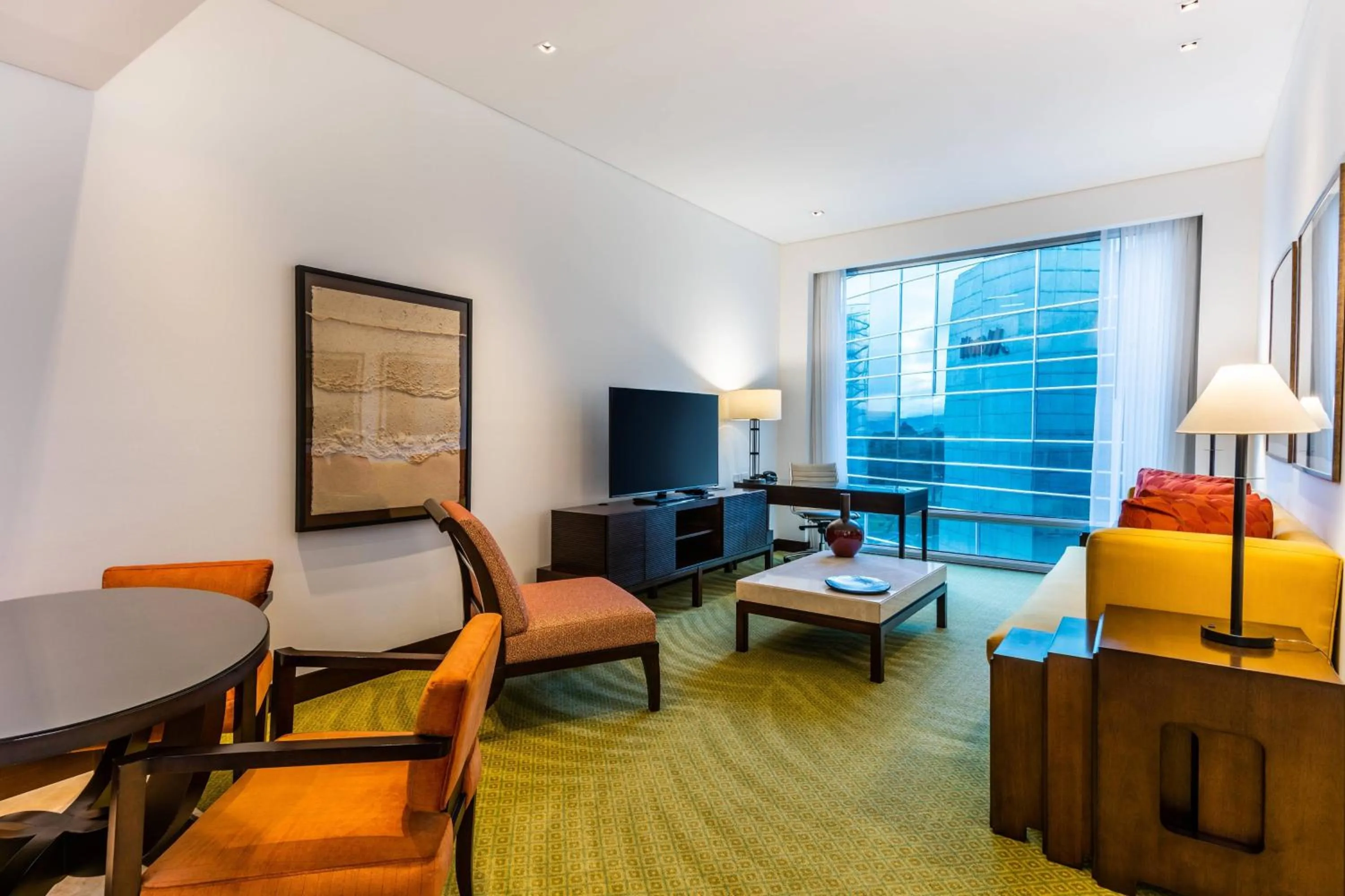 Living room in Bogotá Marriott Hotel