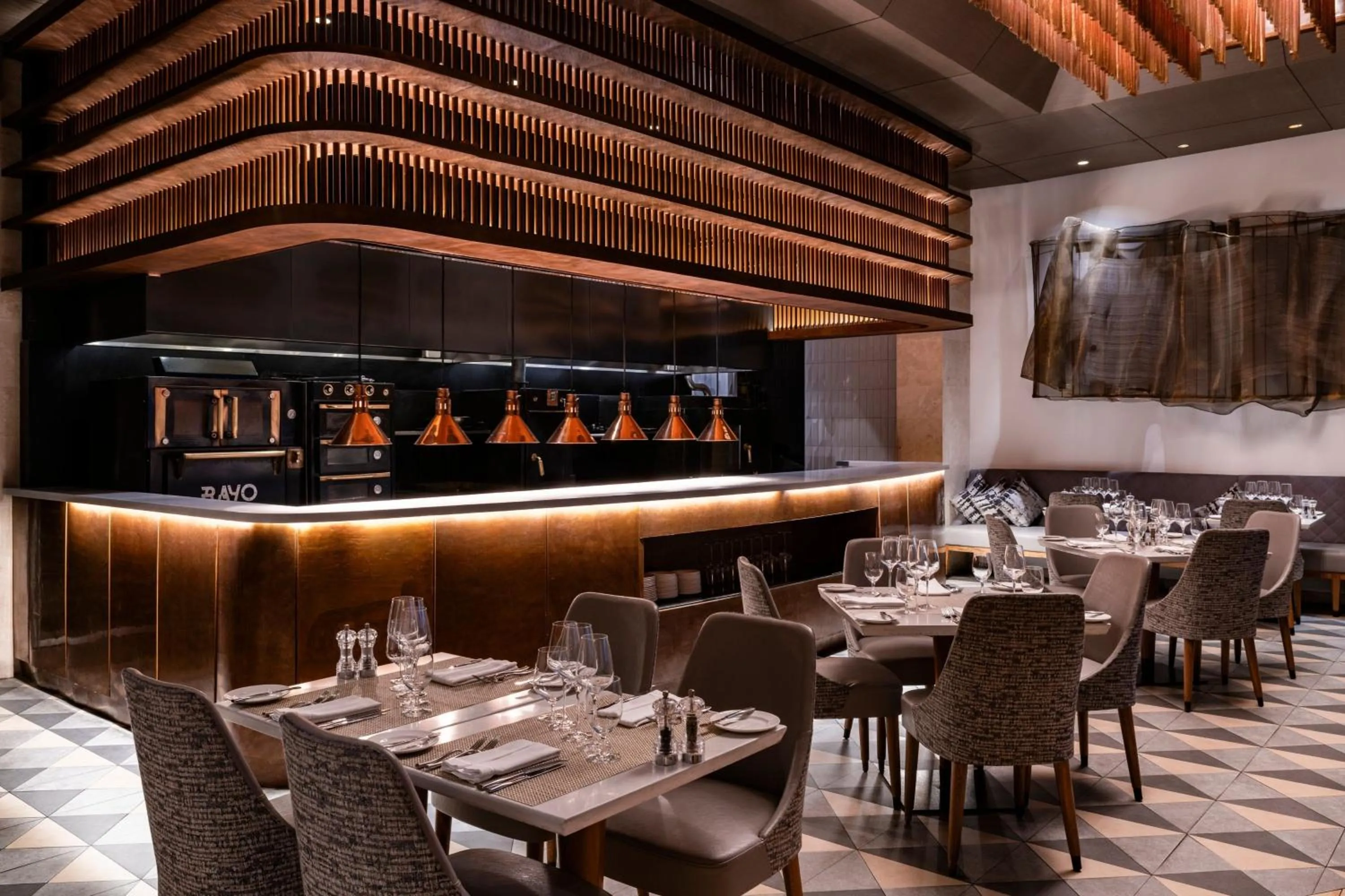 Restaurant/places to eat in Bogotá Marriott Hotel