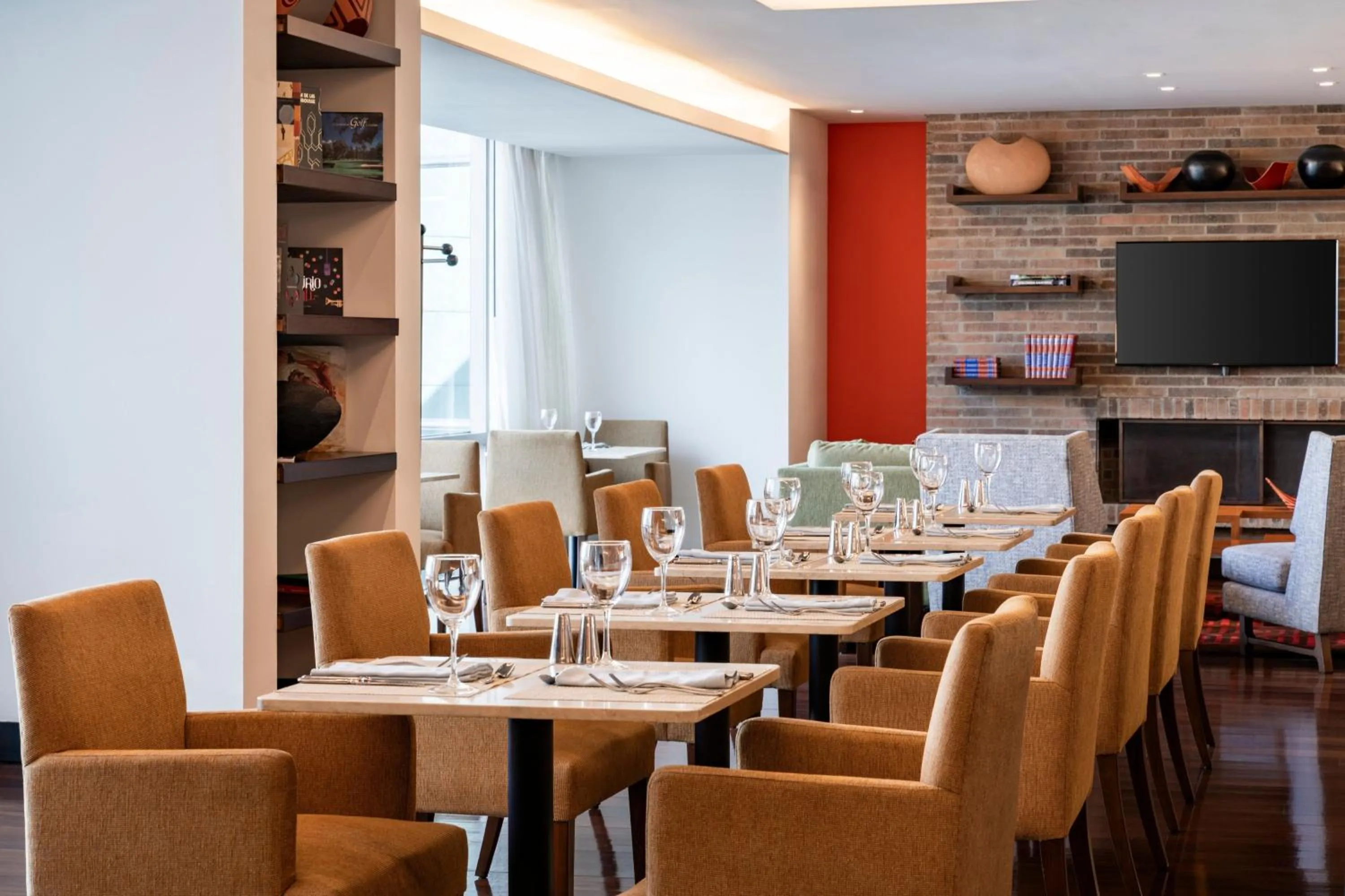 Lounge or bar in Bogotá Marriott Hotel