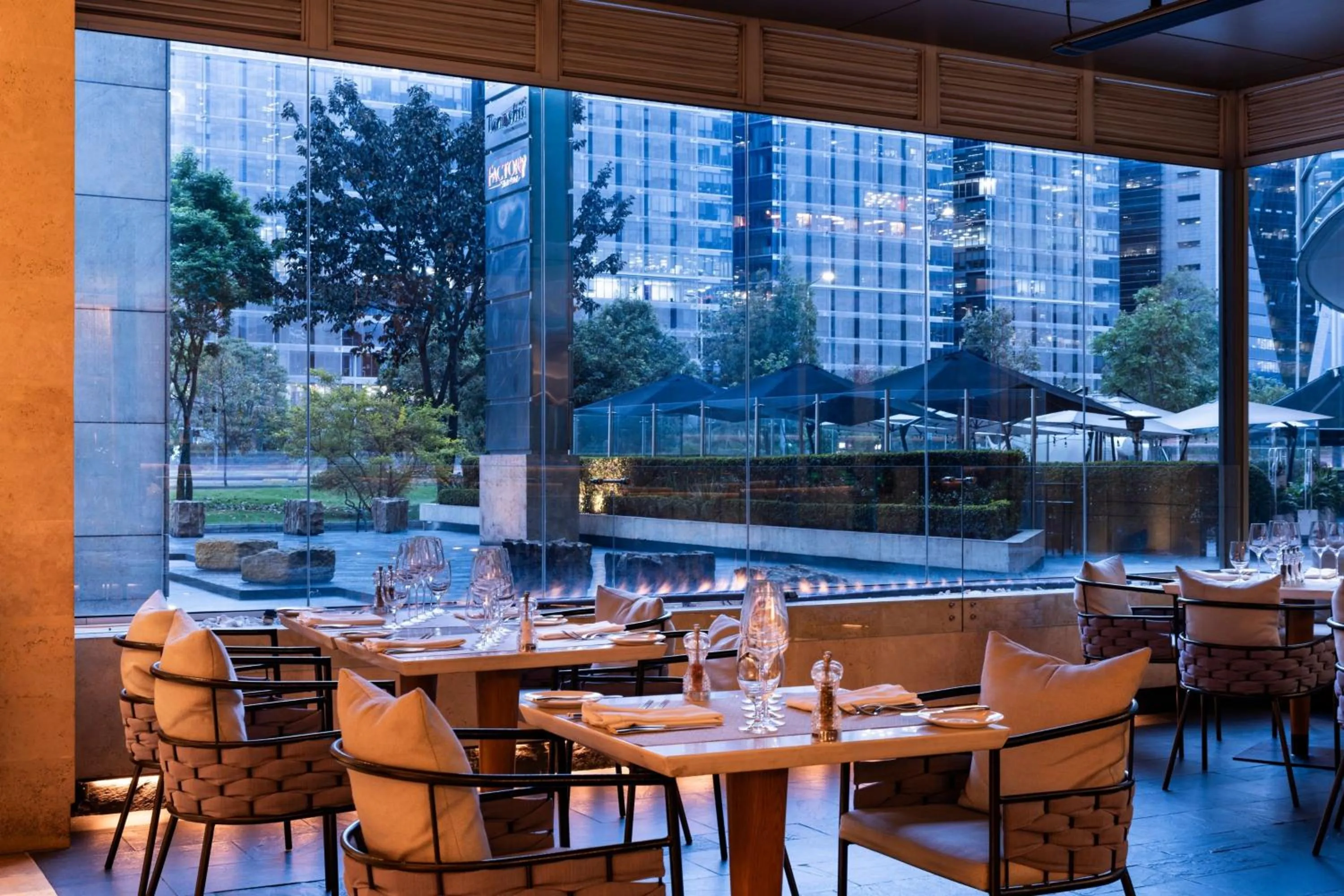 Restaurant/places to eat in Bogotá Marriott Hotel