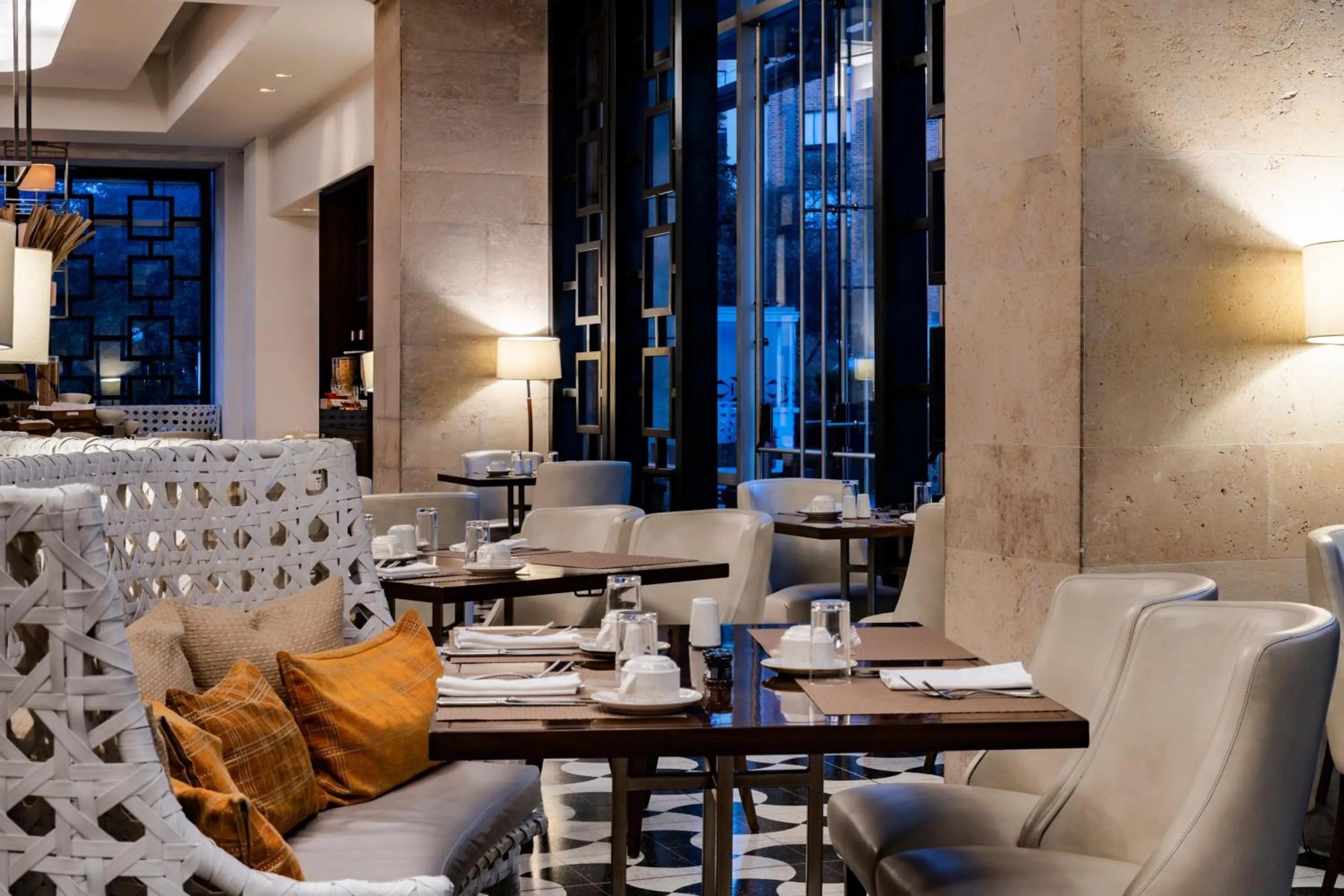 Restaurant/places to eat in Bogotá Marriott Hotel