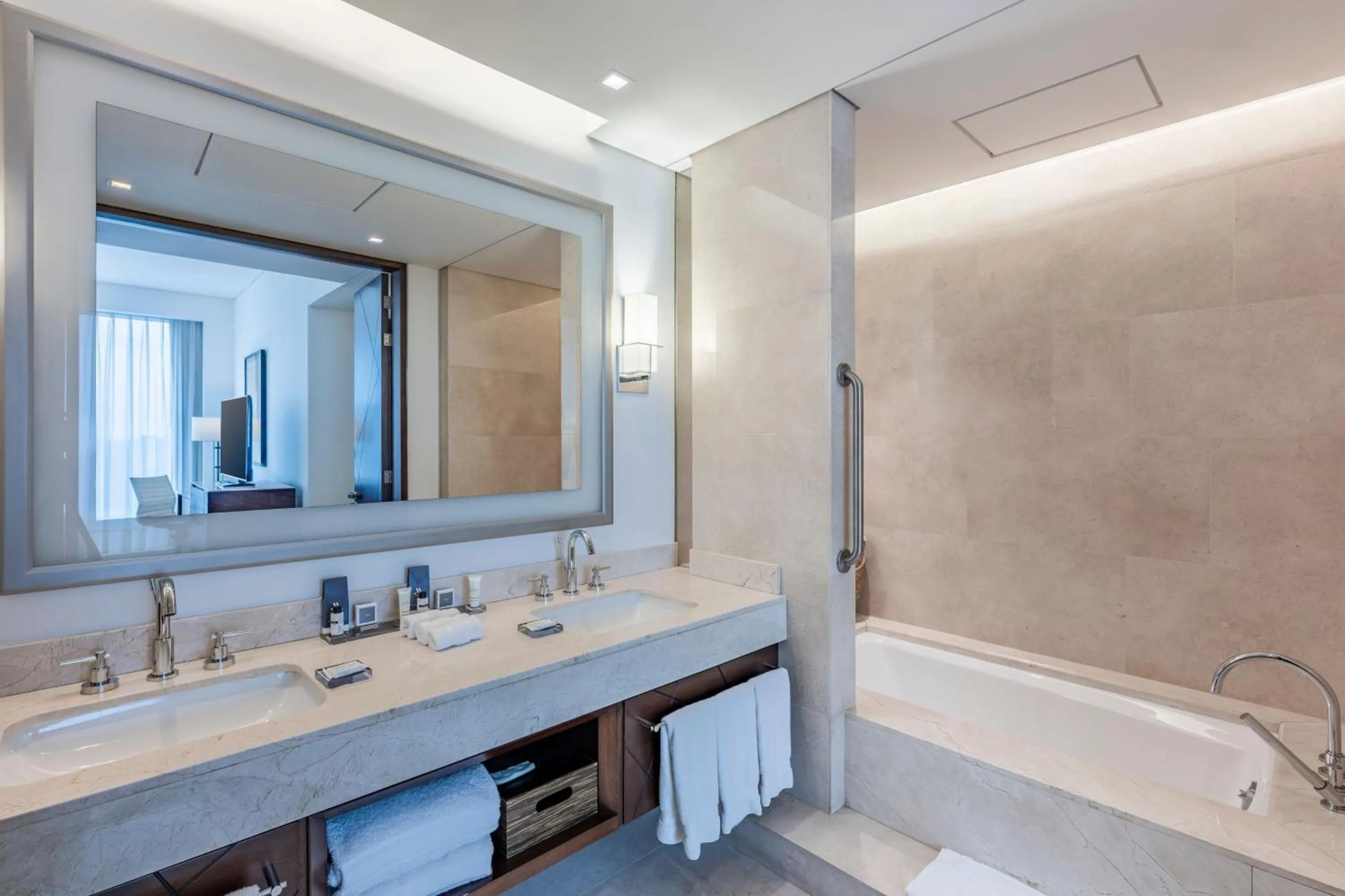 Bathroom in Bogotá Marriott Hotel