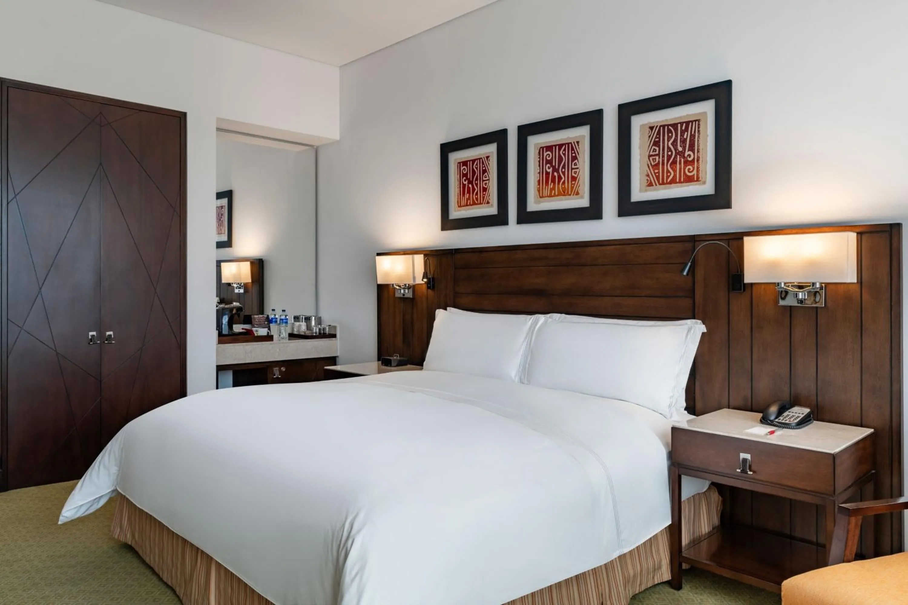 Photo of the whole room, Bed in Bogotá Marriott Hotel