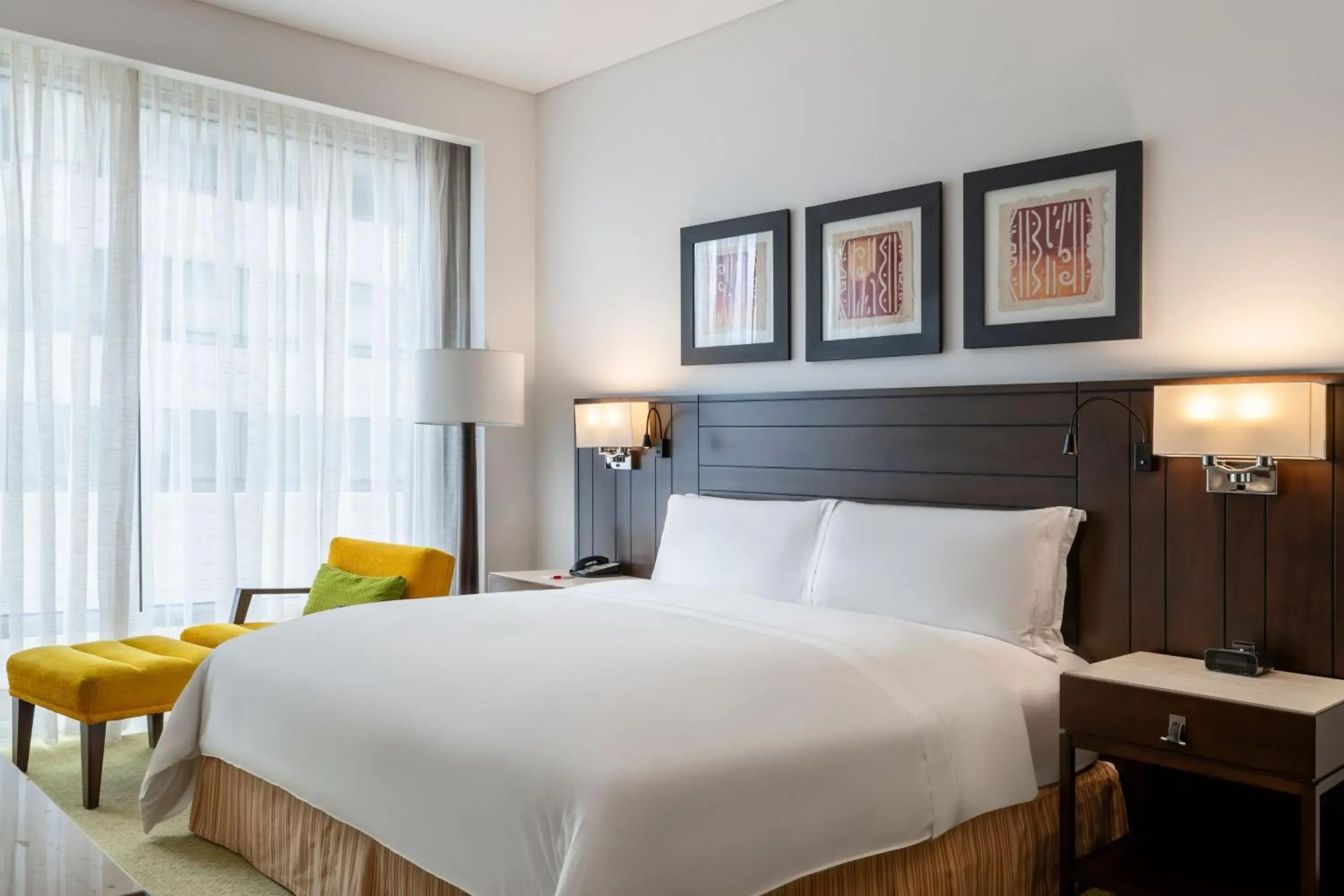 Concierge, Executive level, Guest room, 1 King Bed in Bogotá Marriott Hotel Concierge, Executive level, Guest room, 1 King Bed in Bogotá Marriott Hotel