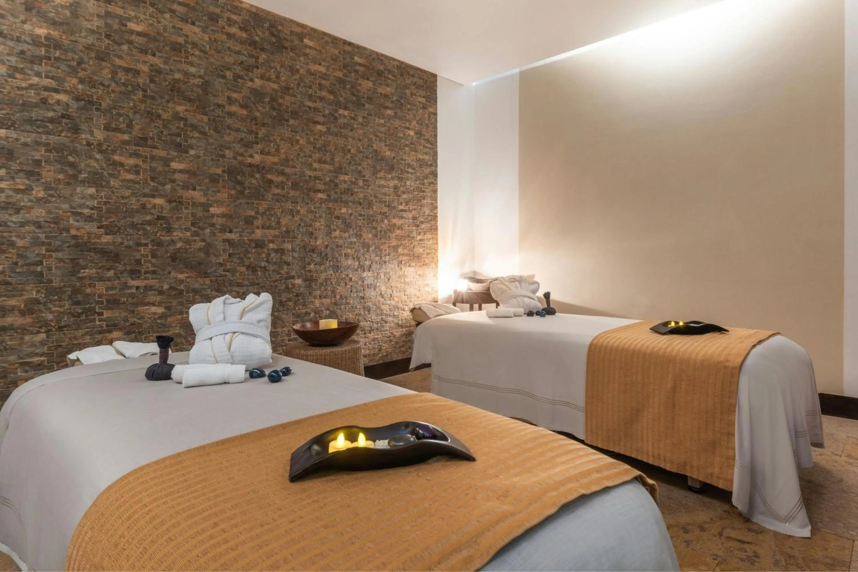 Spa and wellness centre/facilities, Bed in Bogotá Marriott Hotel